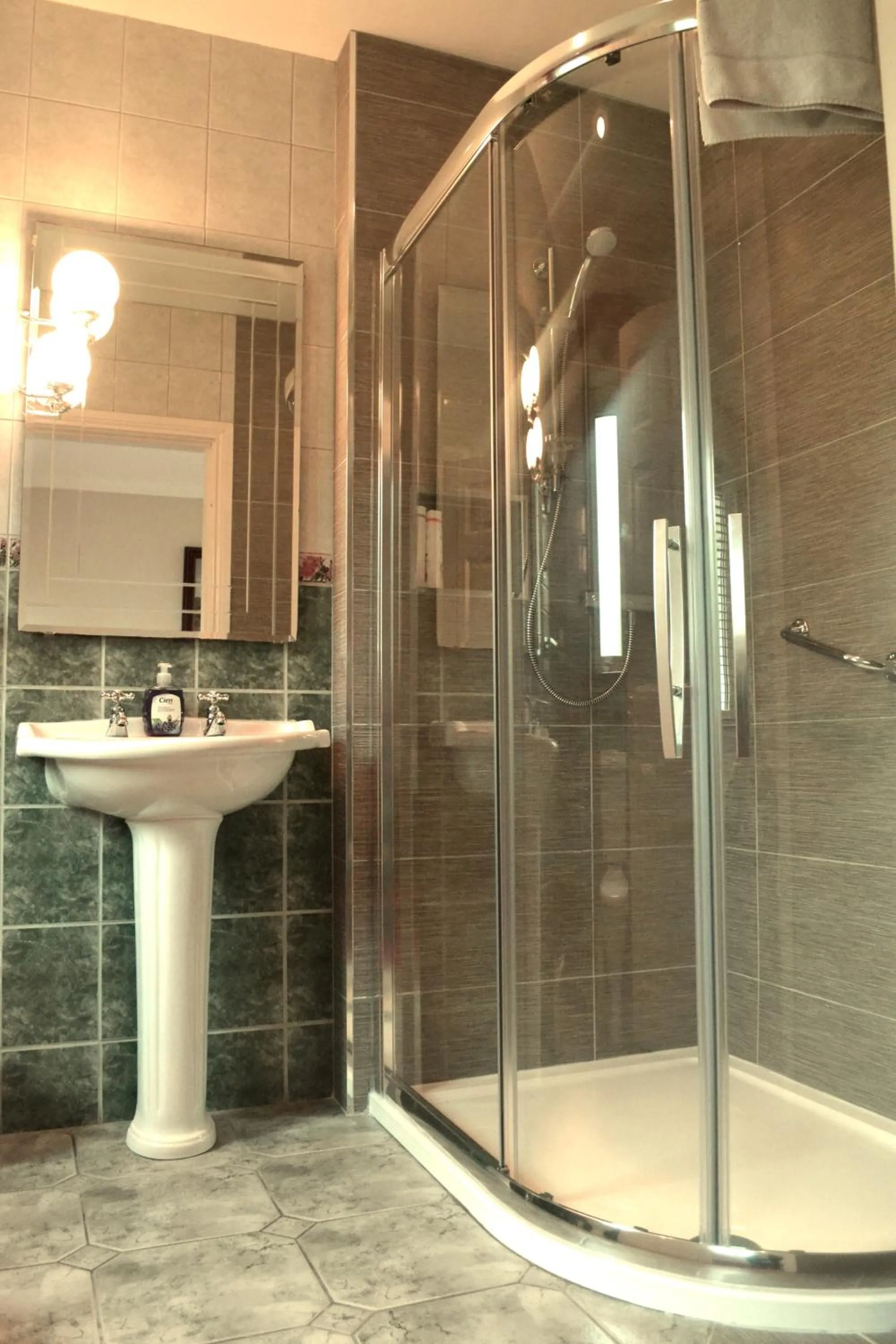 Bathroom in Applecroft House