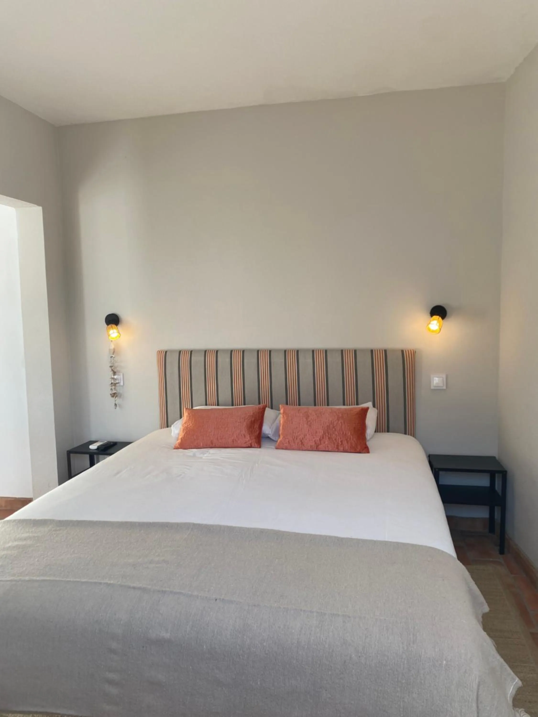 Photo of the whole room in Casa Largo do Poço Guesthouse