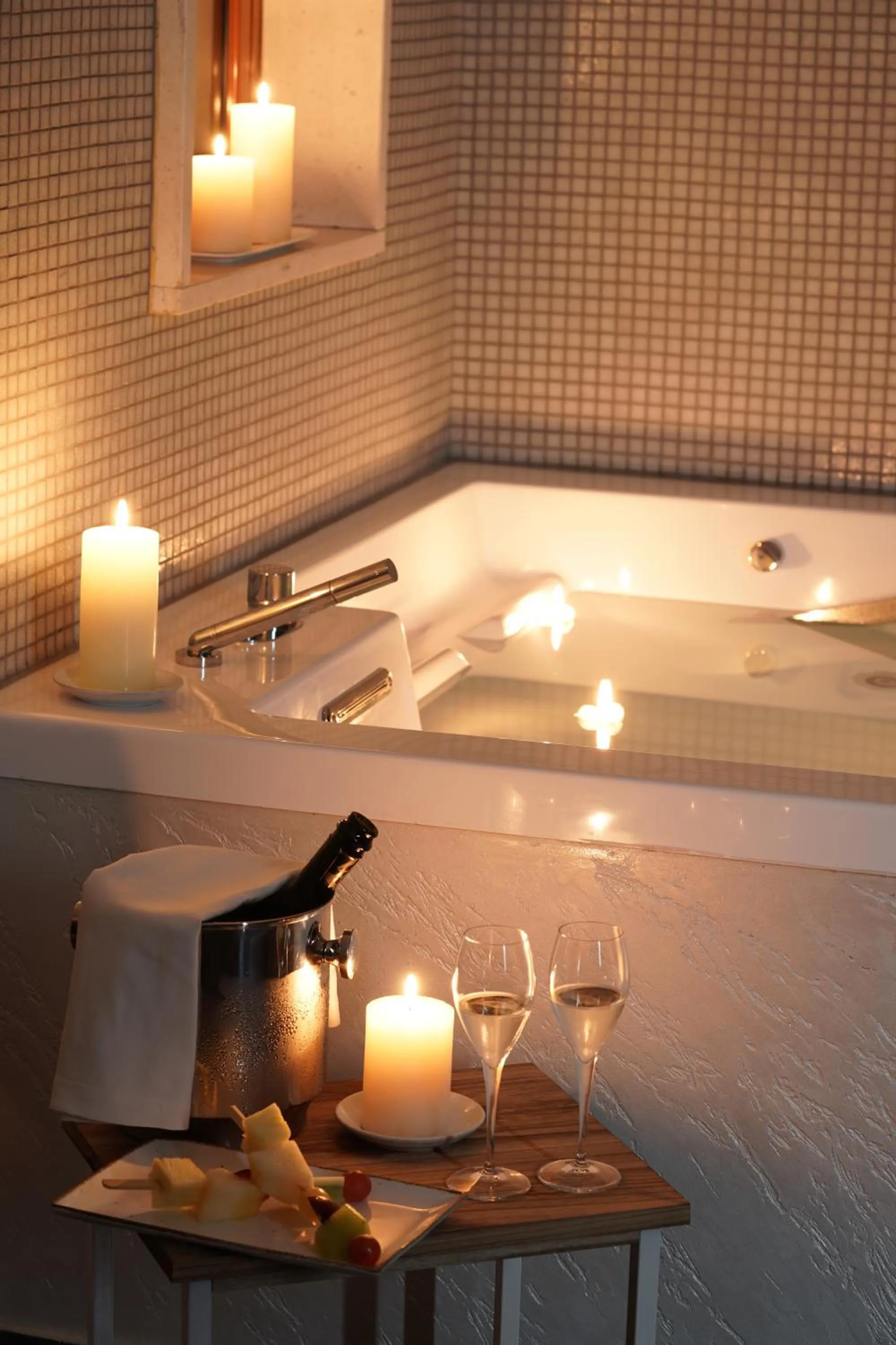 Hot Tub in Hotel San Luca