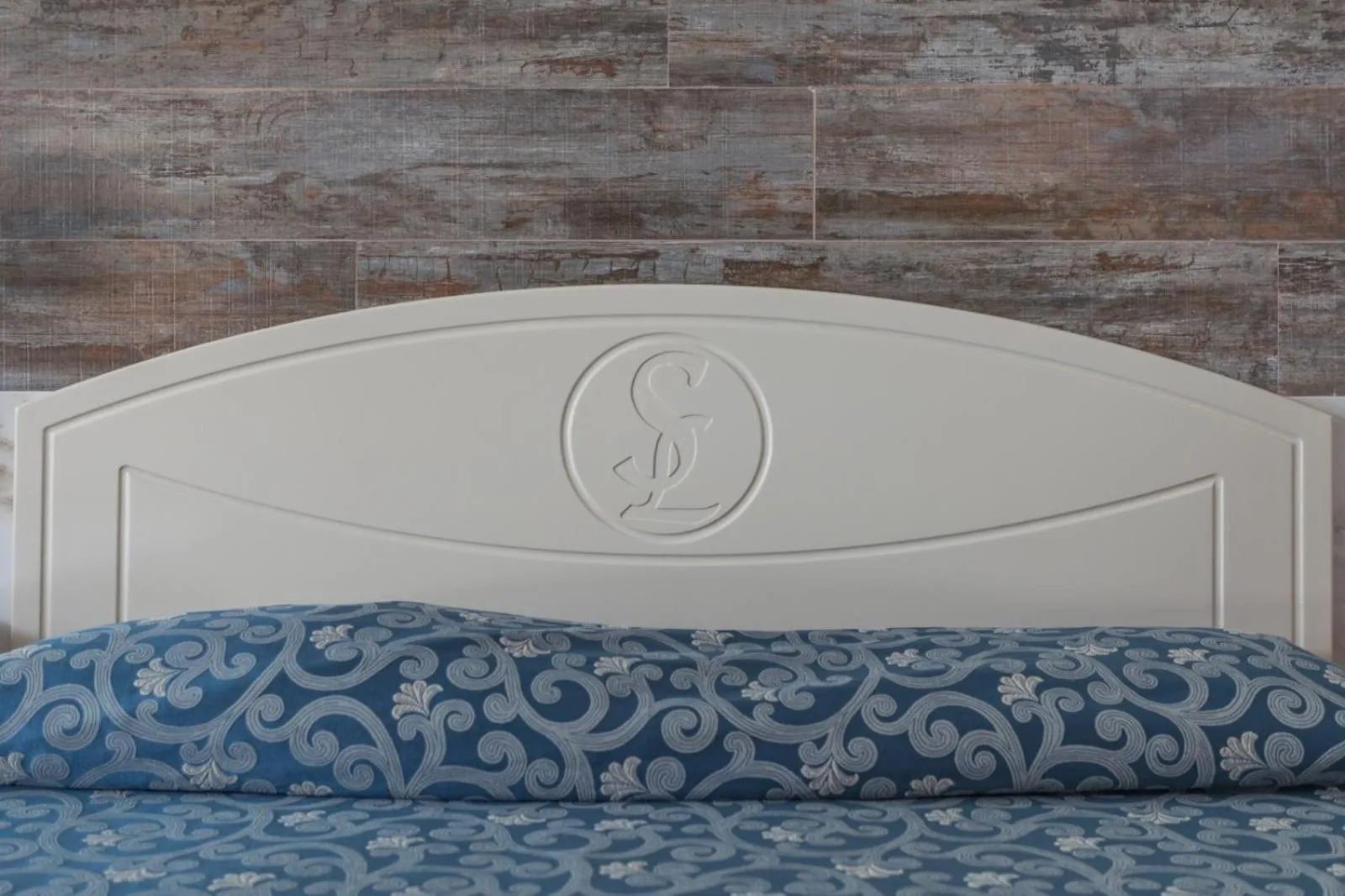 Bed in Hotel San Luca