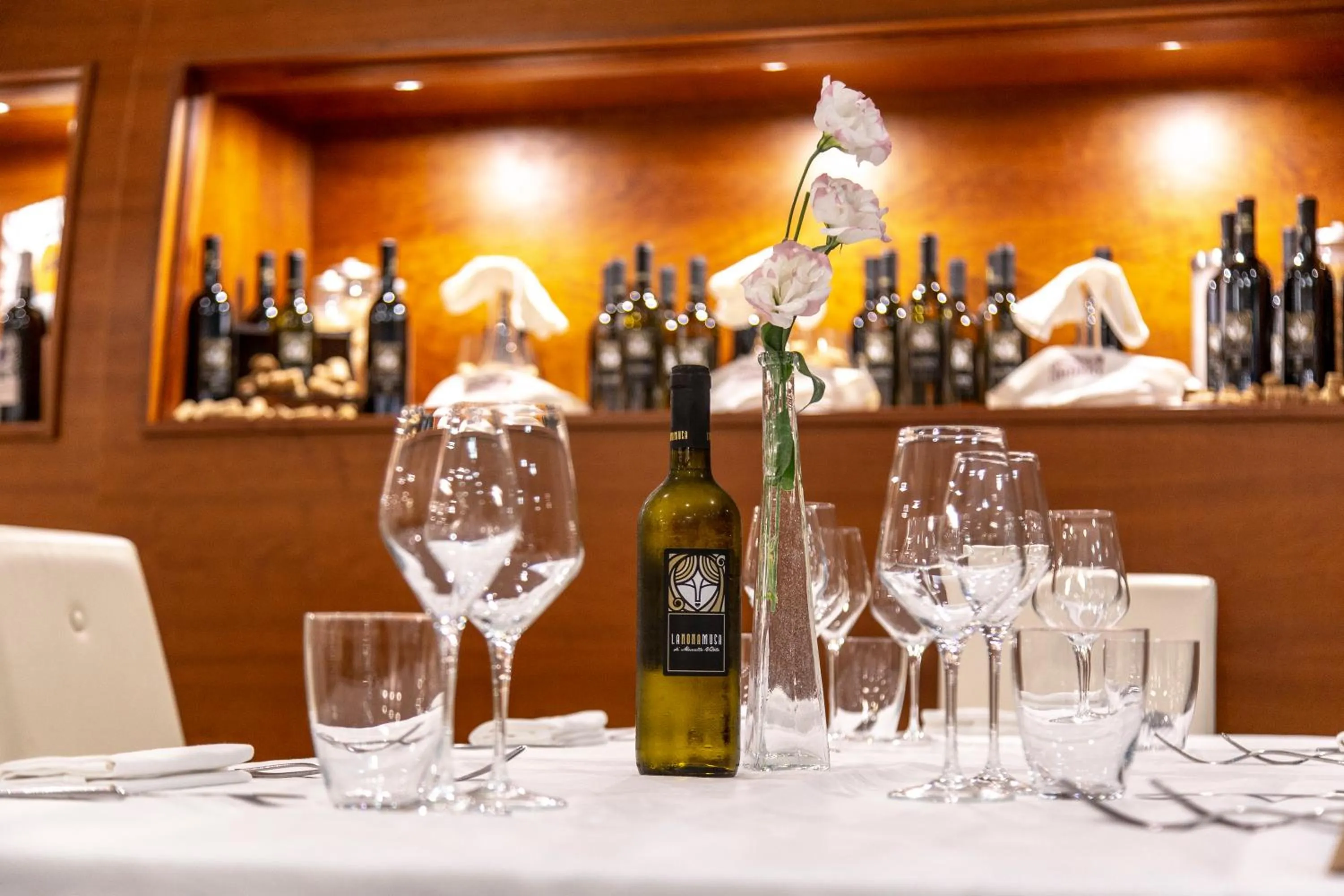 Food and drinks in Hotel San Luca