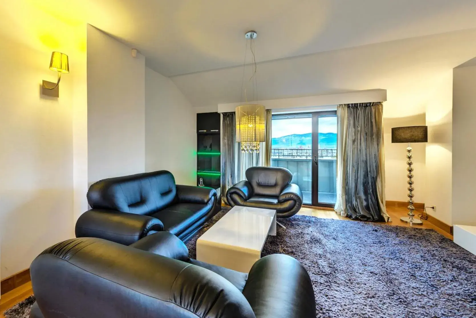 Three-Bedroom Apartment in Capital City Center Apart Residence Three-Bedroom Apartment in Capital City Center Apart Residence