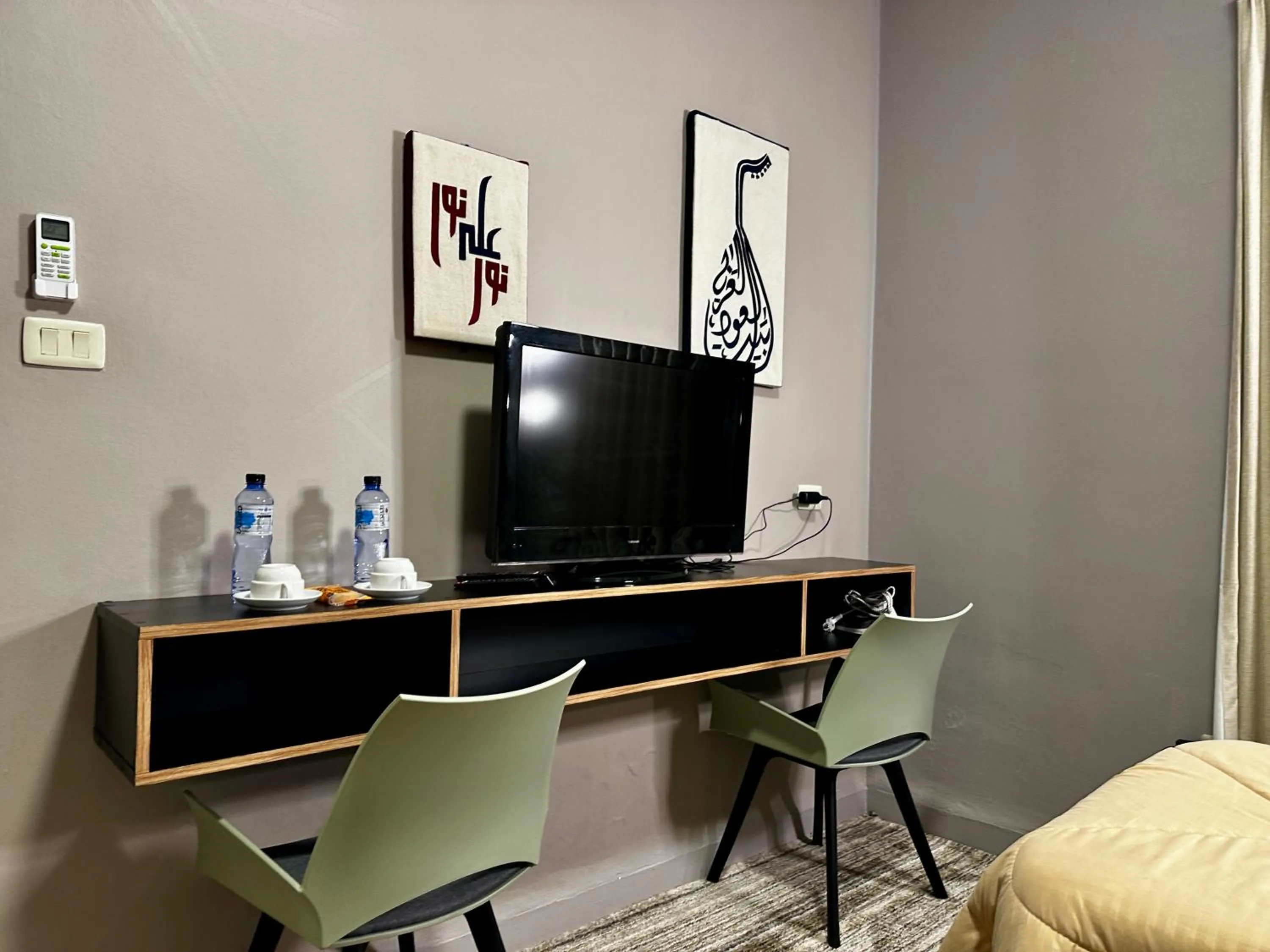 TV and multimedia in Beit Ahlan
