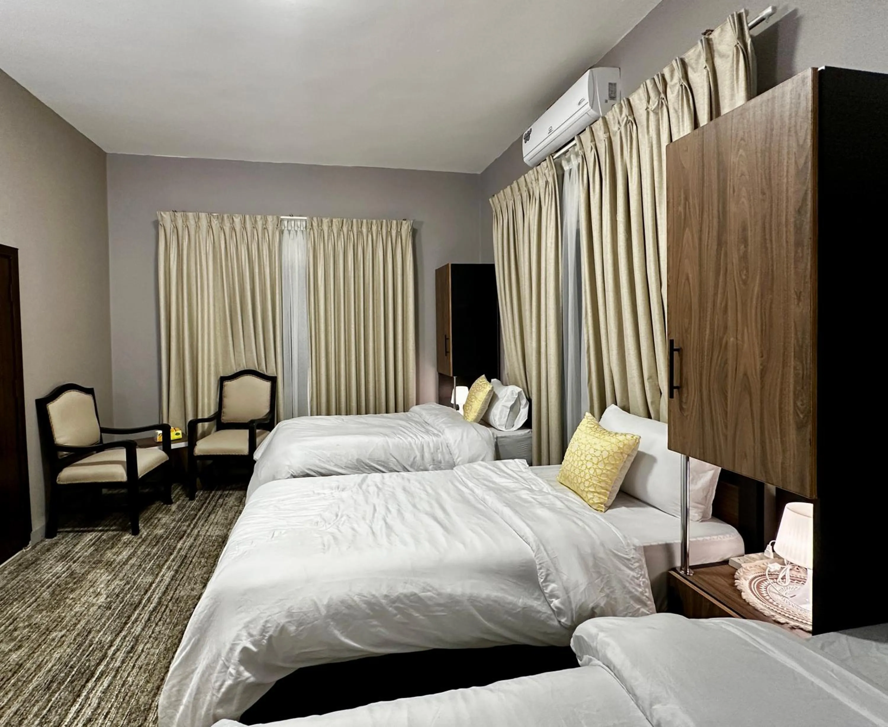 Bedroom, Bed in Beit Ahlan