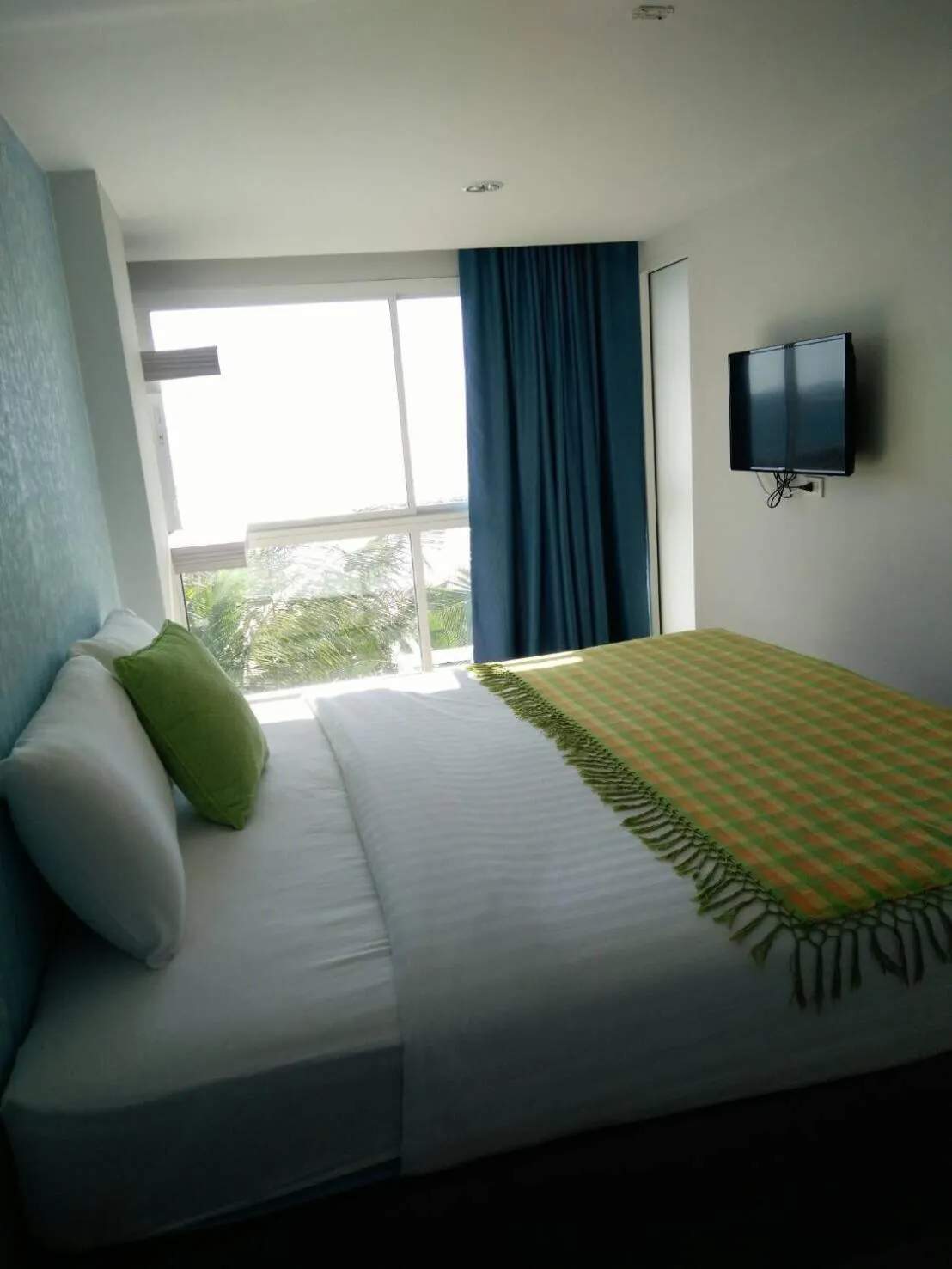 Day, Bed in Nantra Pattaya Baan Ampoe Beach