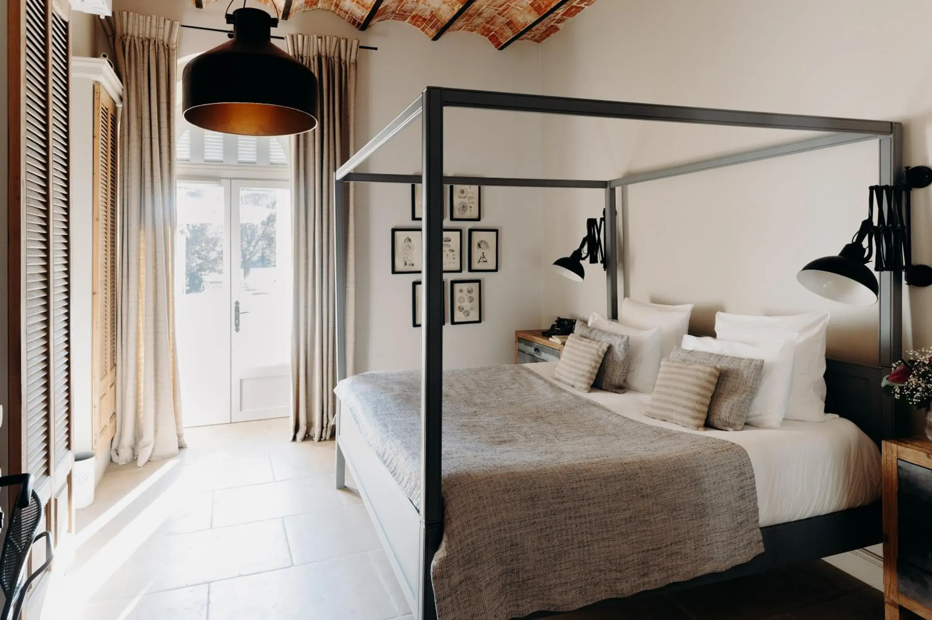 Deluxe Double Room Mares in Hôtel Domaine de Biar Deluxe Double Room Mares in Hôtel Domaine de Biar