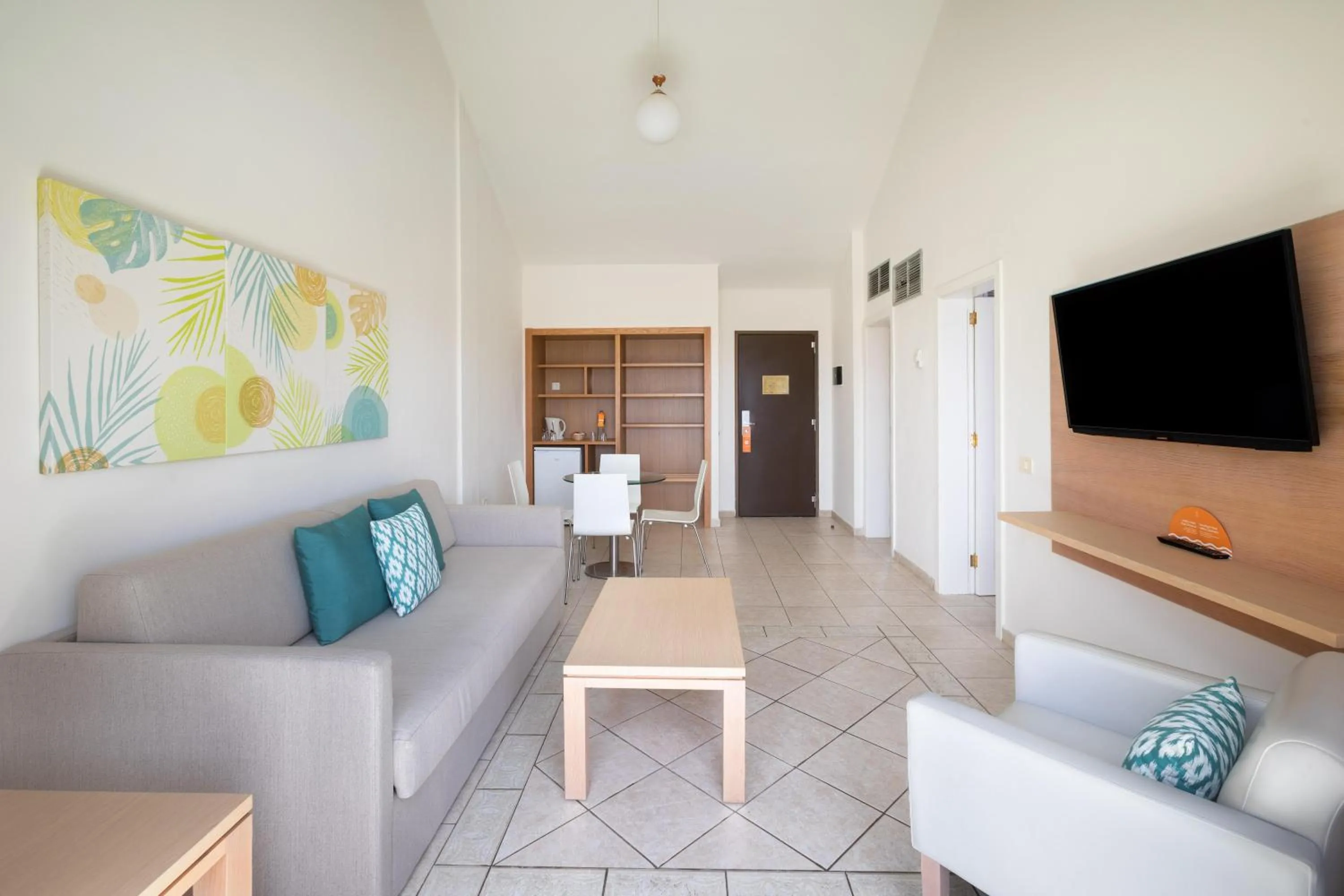 Photo of the whole room in Tagoro Family & Fun Costa Adeje