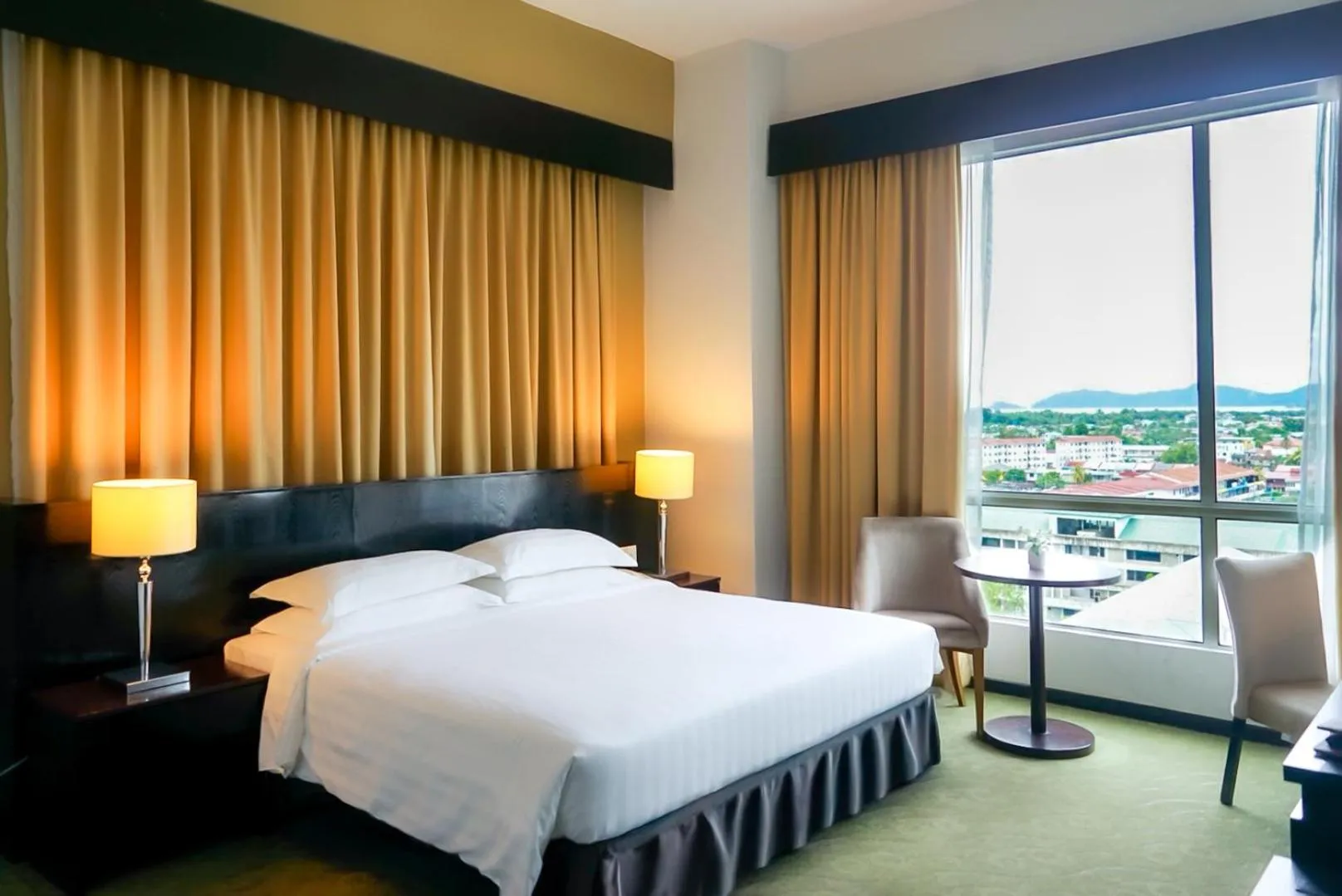 Bed in Pan Borneo Hotel Kota Kinabalu