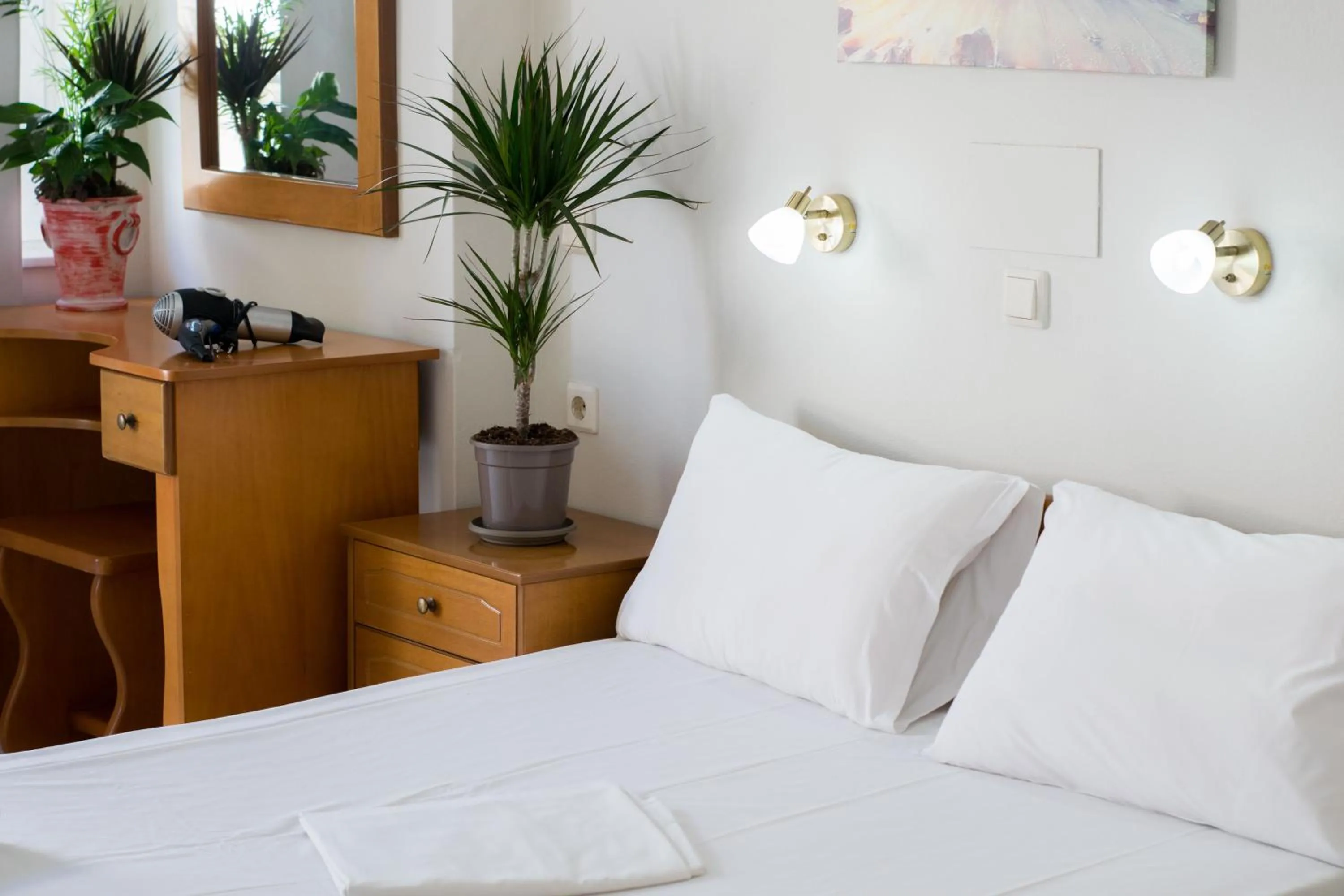 Bedroom, Bed in Greta Apartments