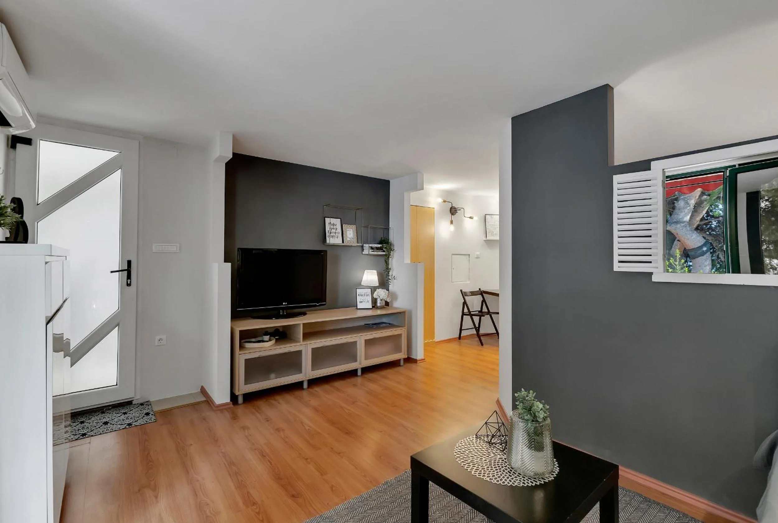 TV and multimedia in Apartment Mucrum