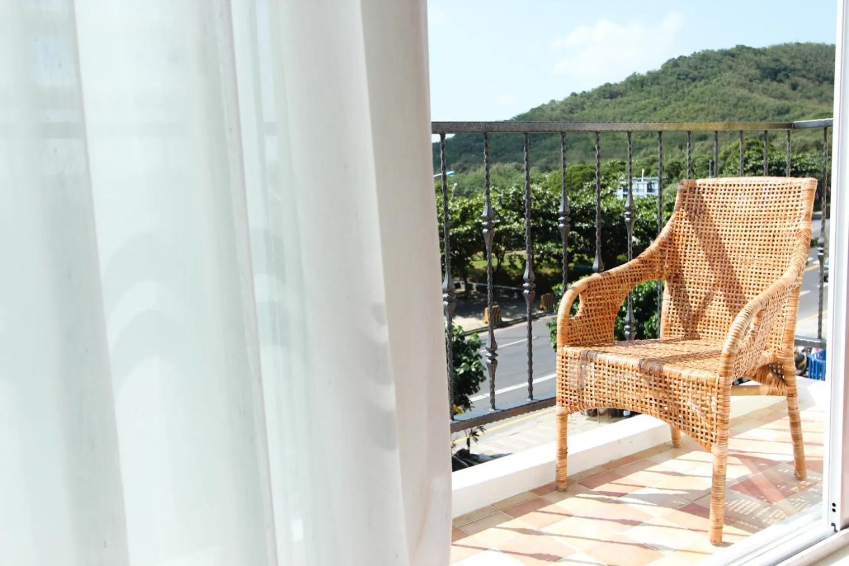 Balcony/Terrace in SpoonDrift Hostal Kenting