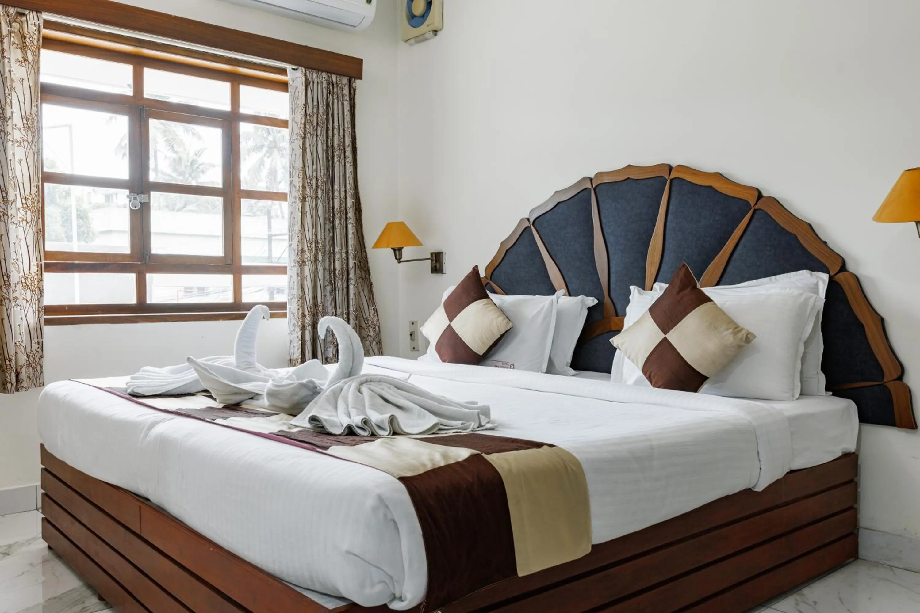 Bed in paulson park hotel