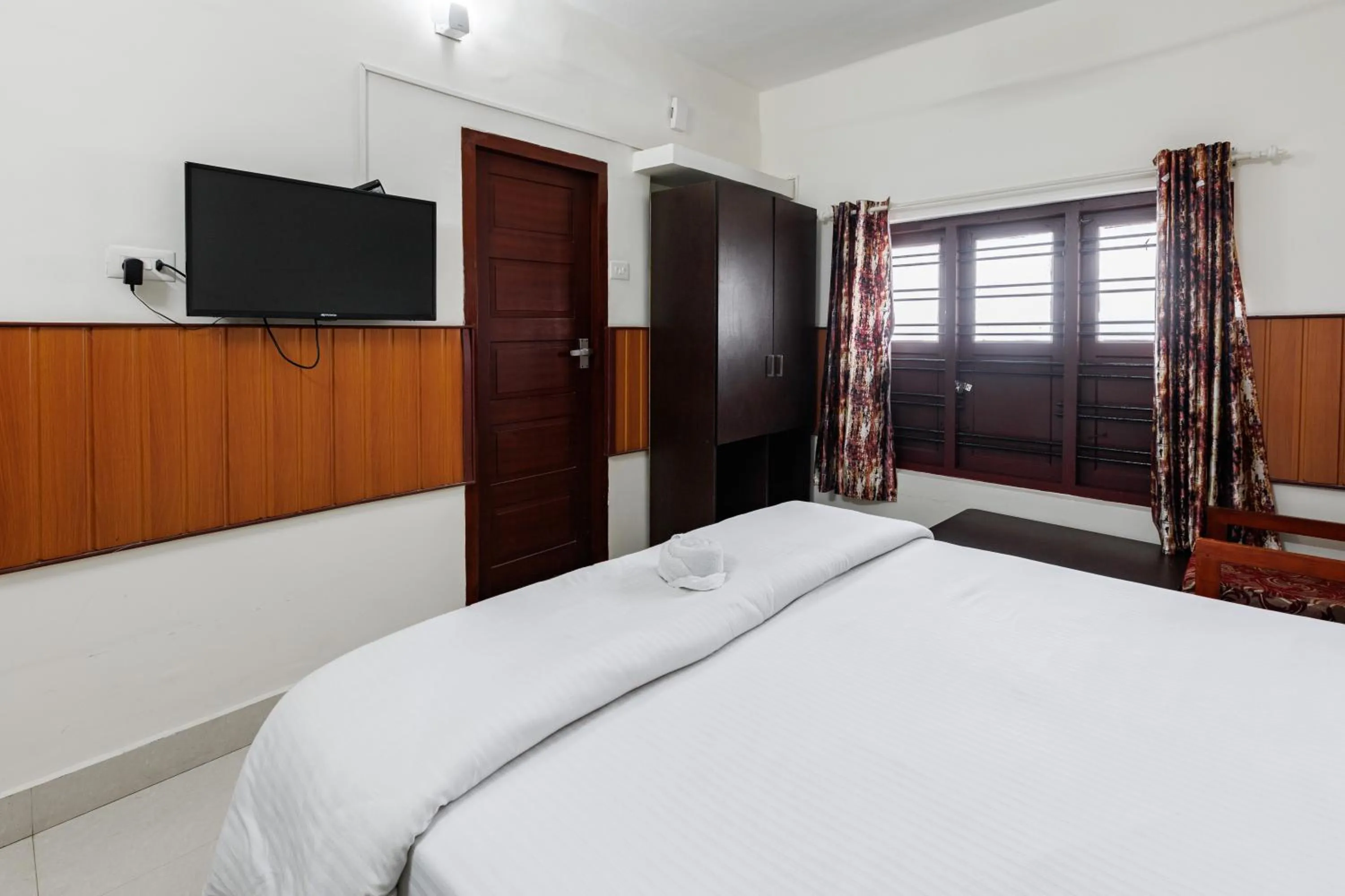 Bed in paulson park hotel