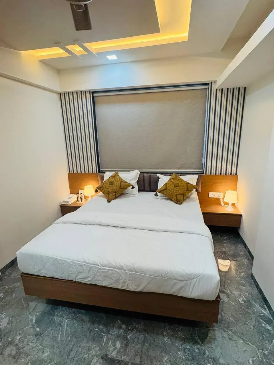 Standard Double Room with Fan in Hotel Mighter Crest Standard Double Room with Fan in Hotel Mighter Crest