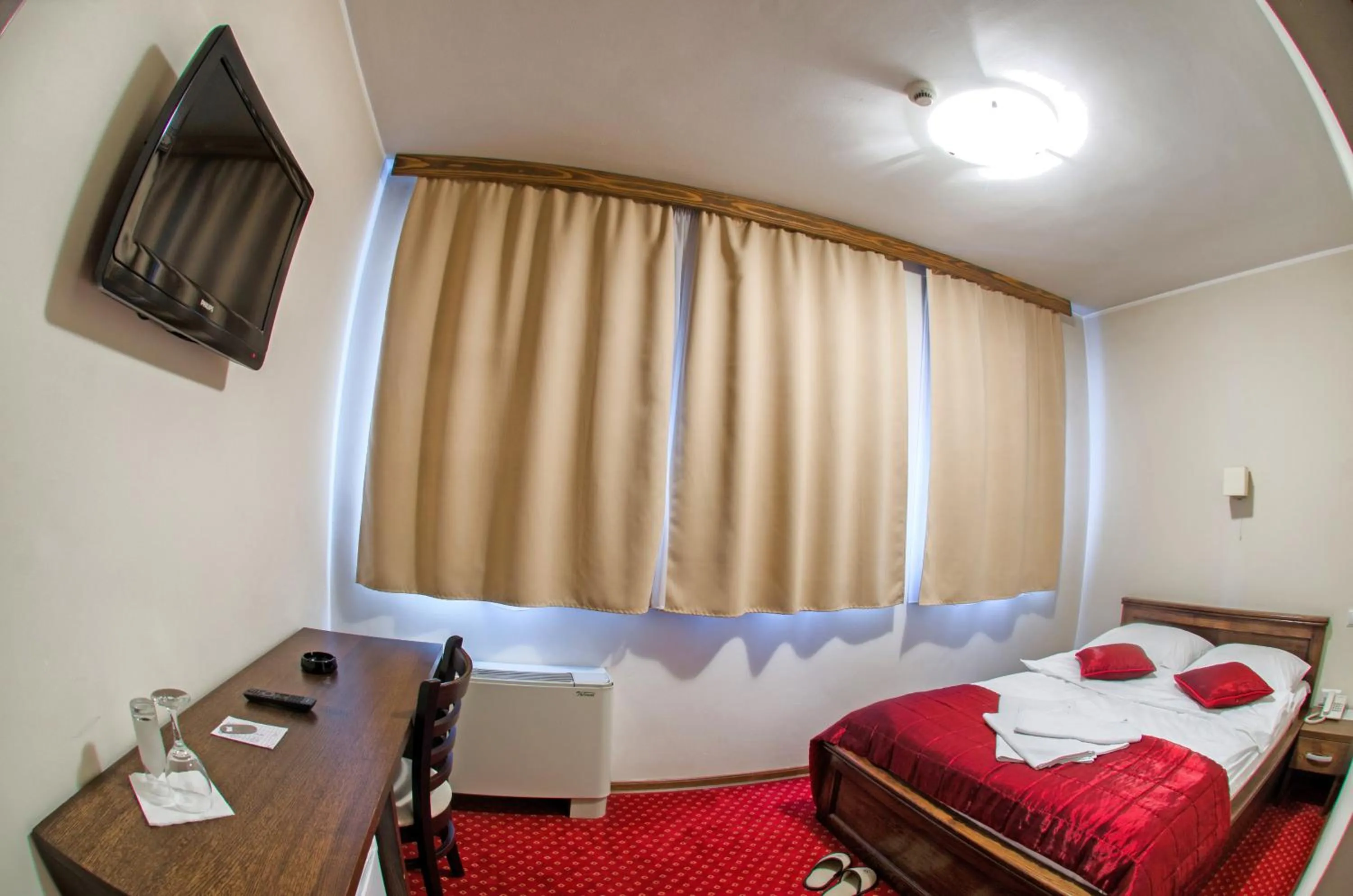 Bed in Hotel Konak Konjic