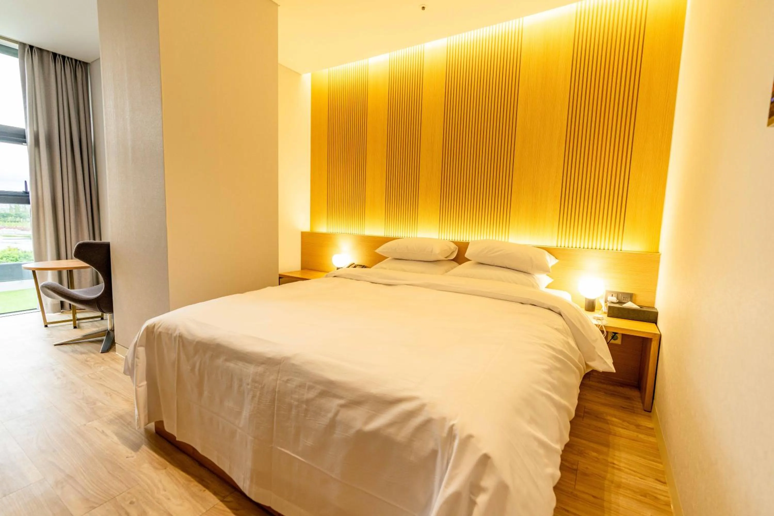 Bed in Lagobaum Hotel