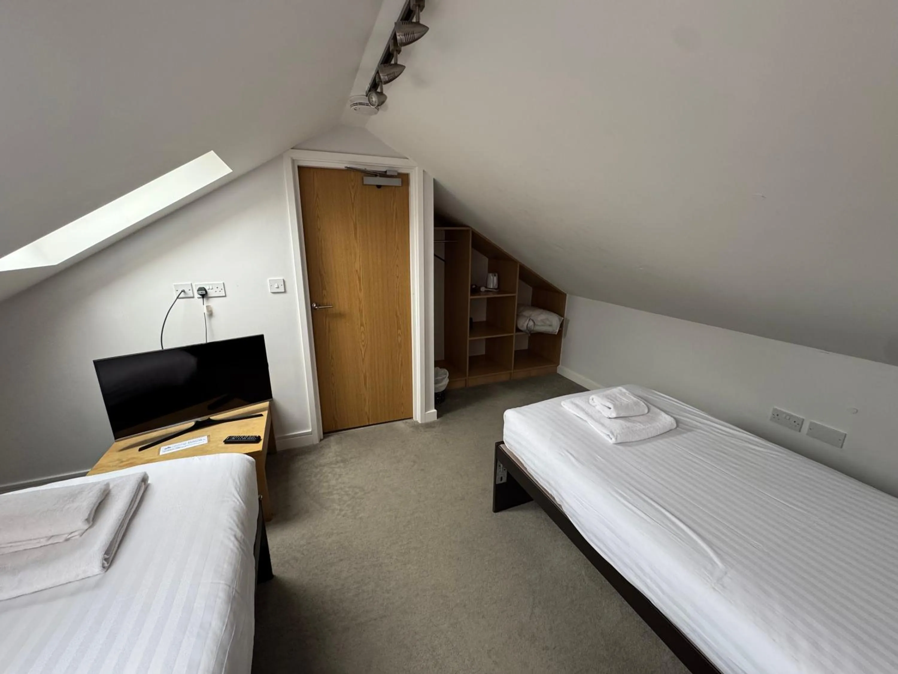 Bed in Gidea Park Hotel