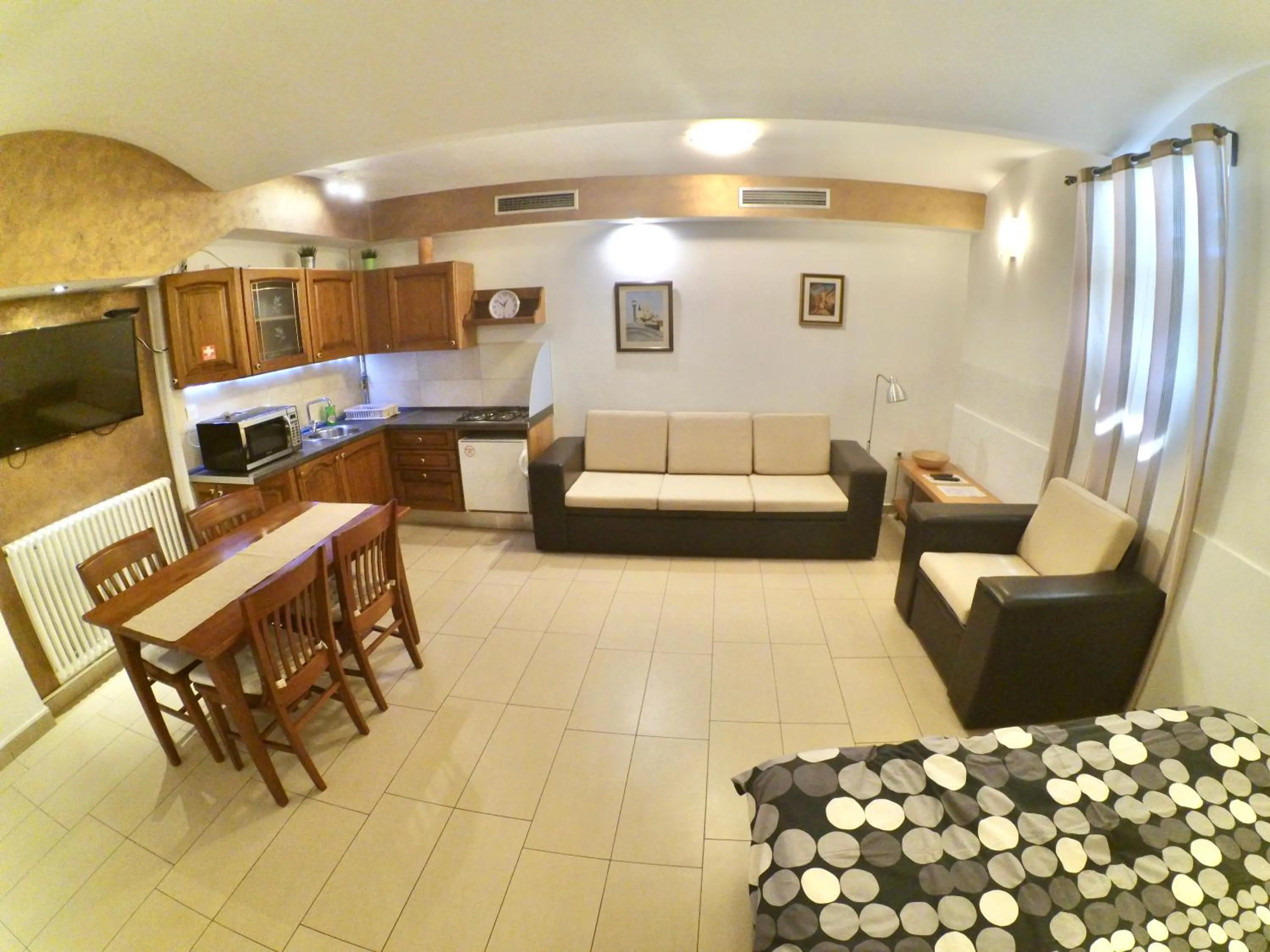 Carla Studio Apartment