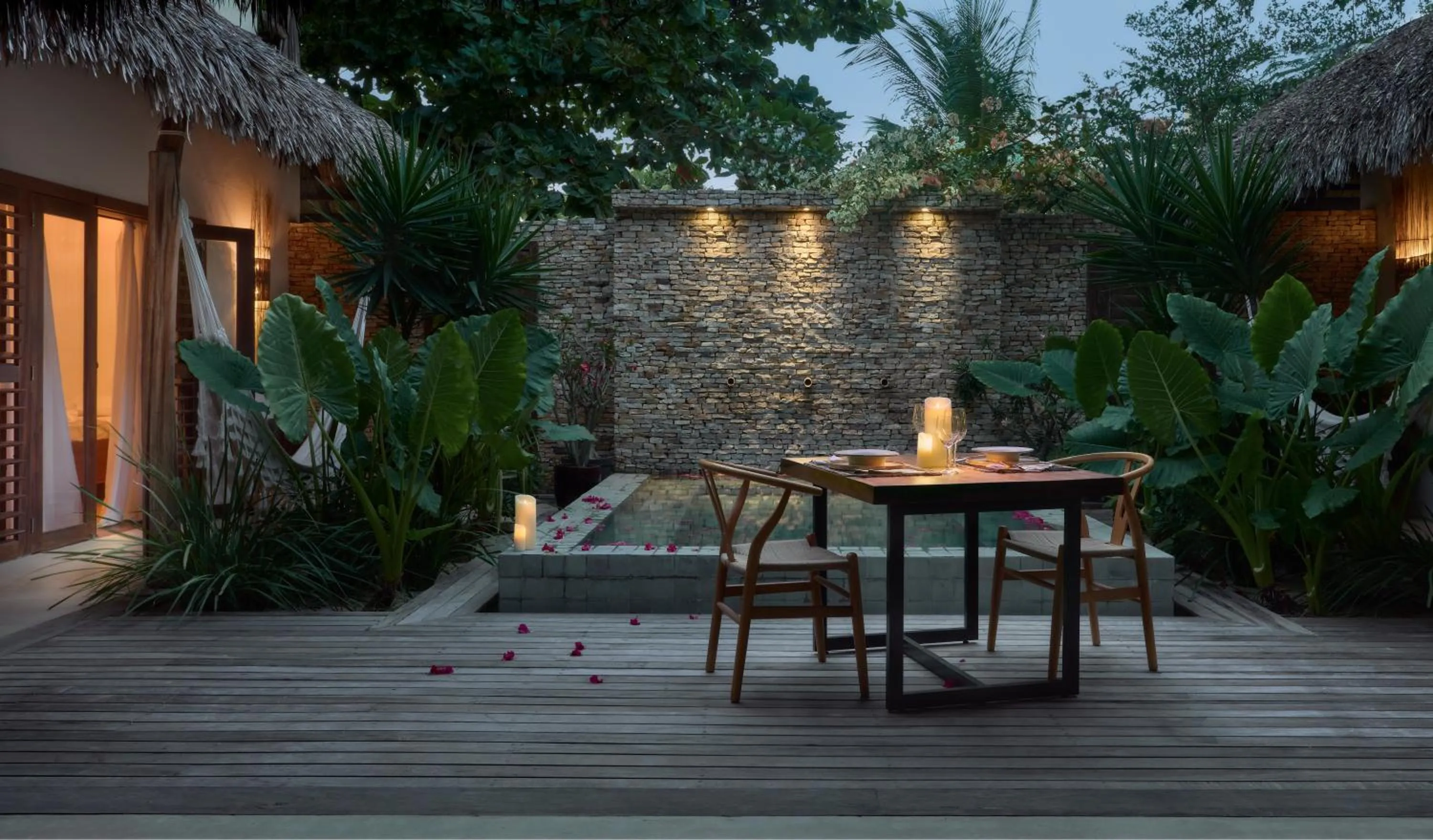 Patio in Villa Alegria - La Villa Group