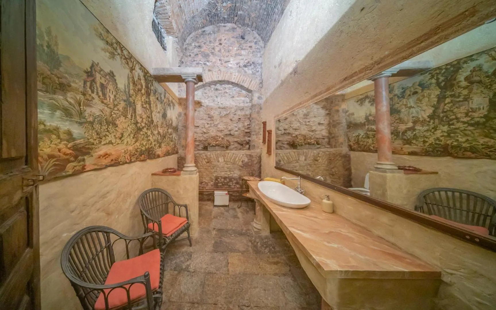 Bathroom in Palazzo Ronchelli