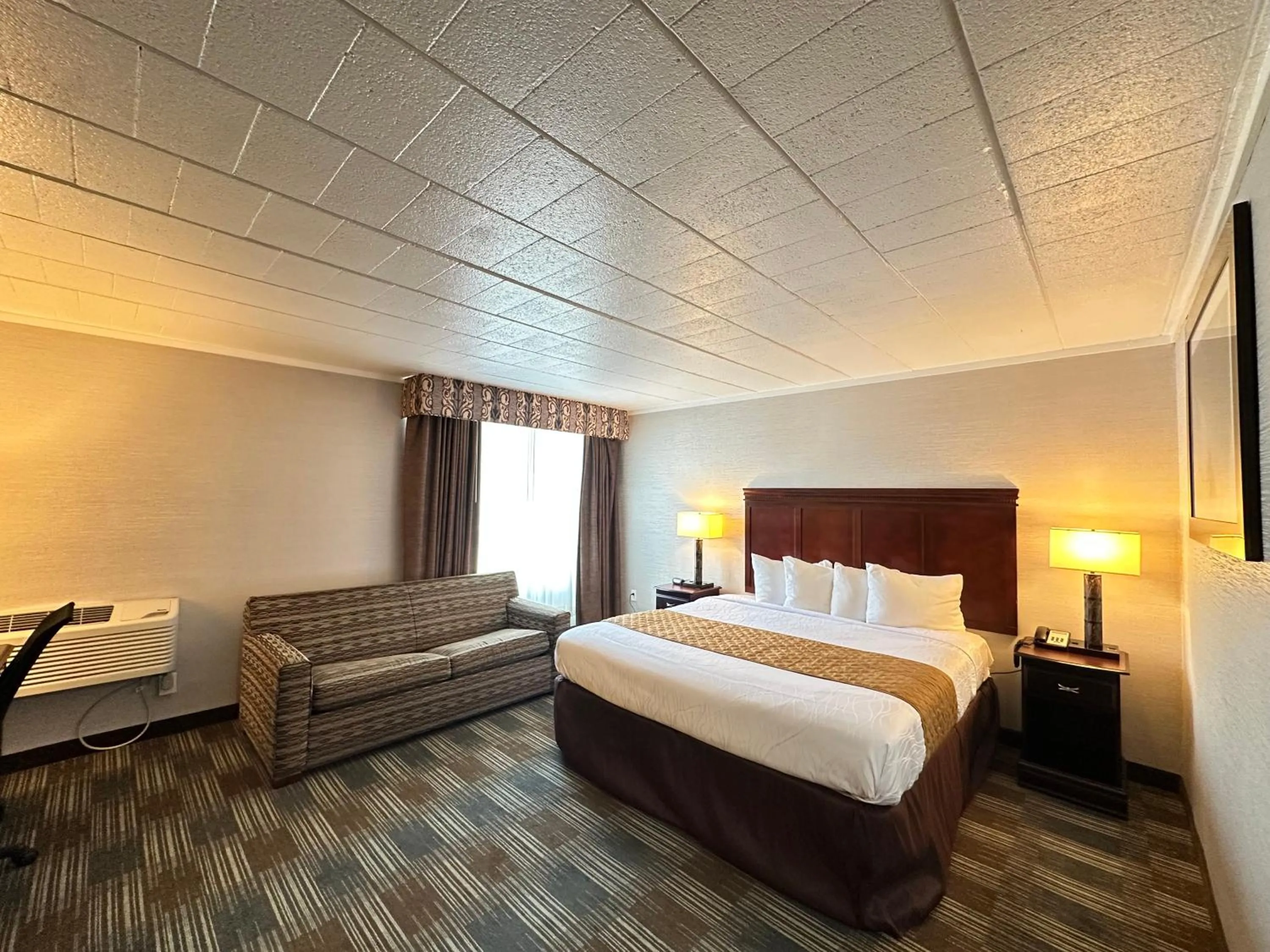 Finger lakes inn & suites