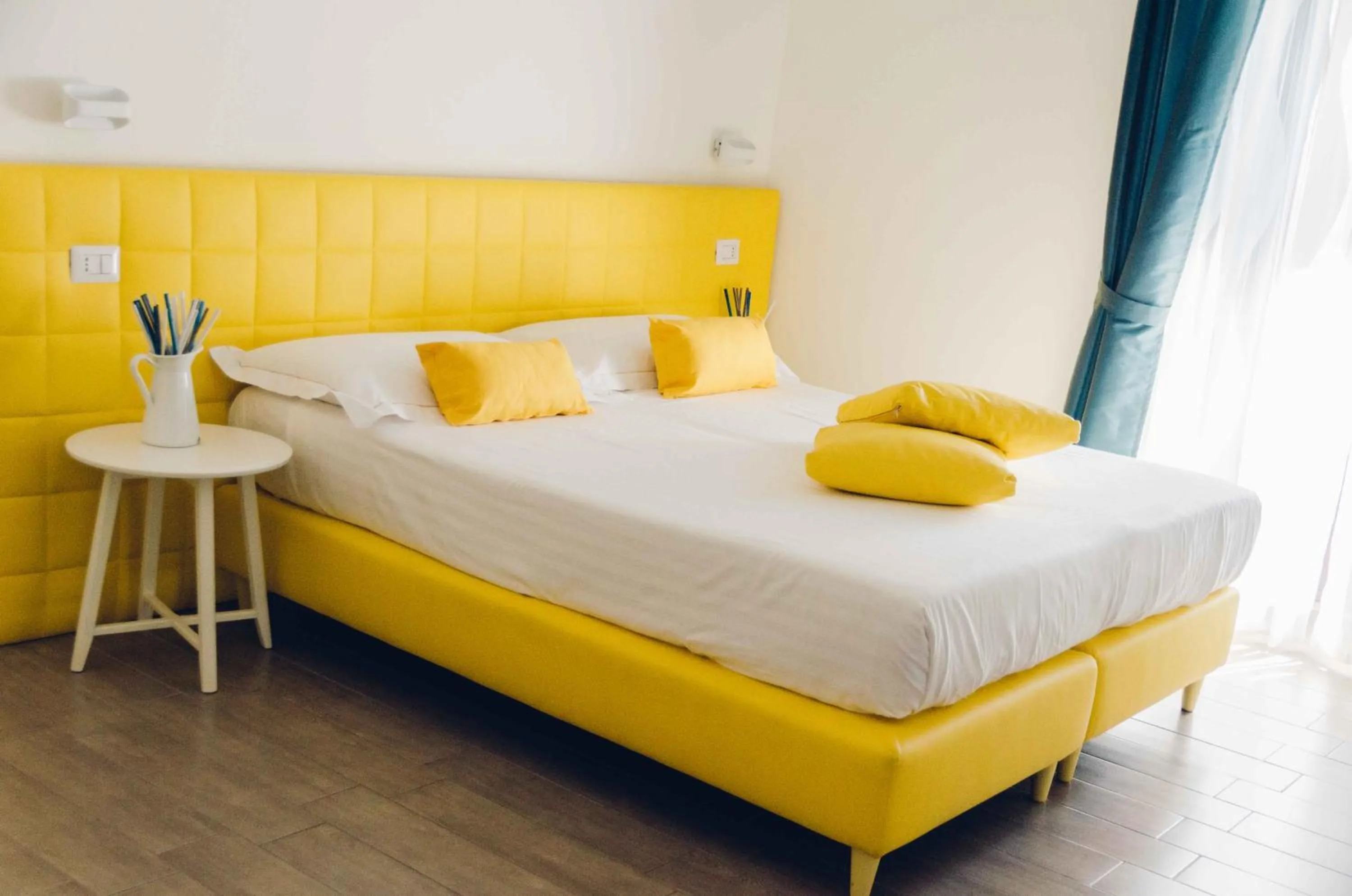 Bedroom, Bed in Etna Suite Group