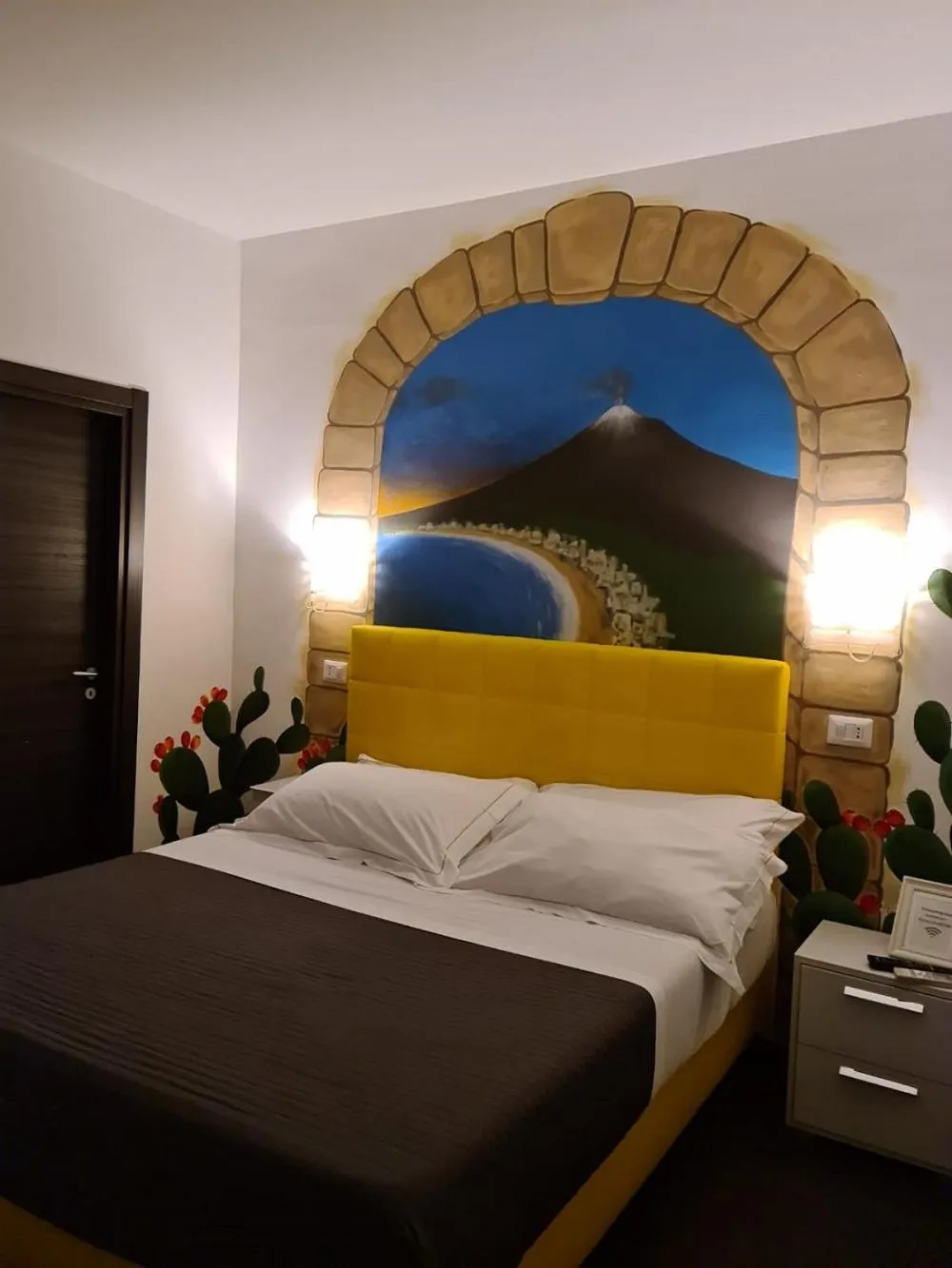 Bed in Etna Suite Group