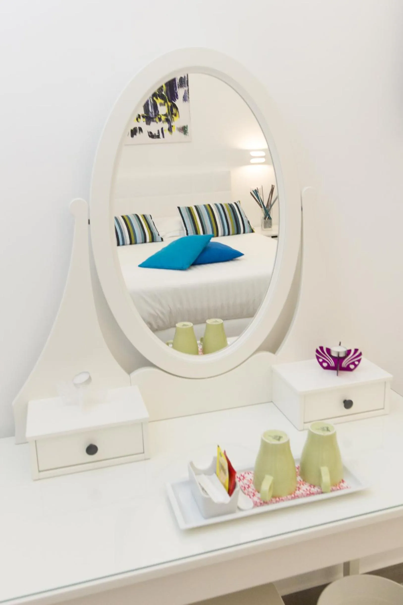 Coffee/tea facilities in Etna Suite Group