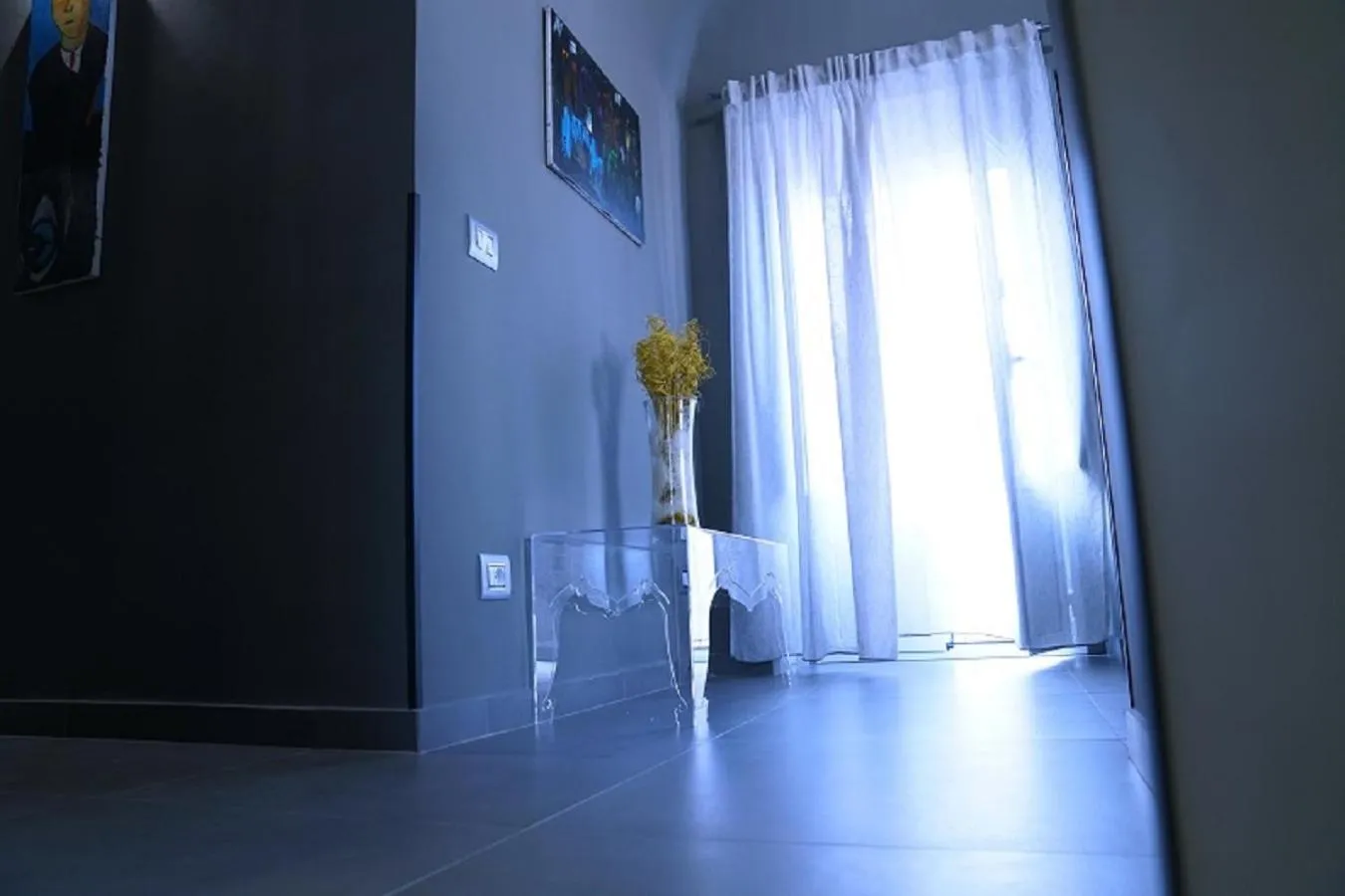 Decorative detail in Etna Suite Group