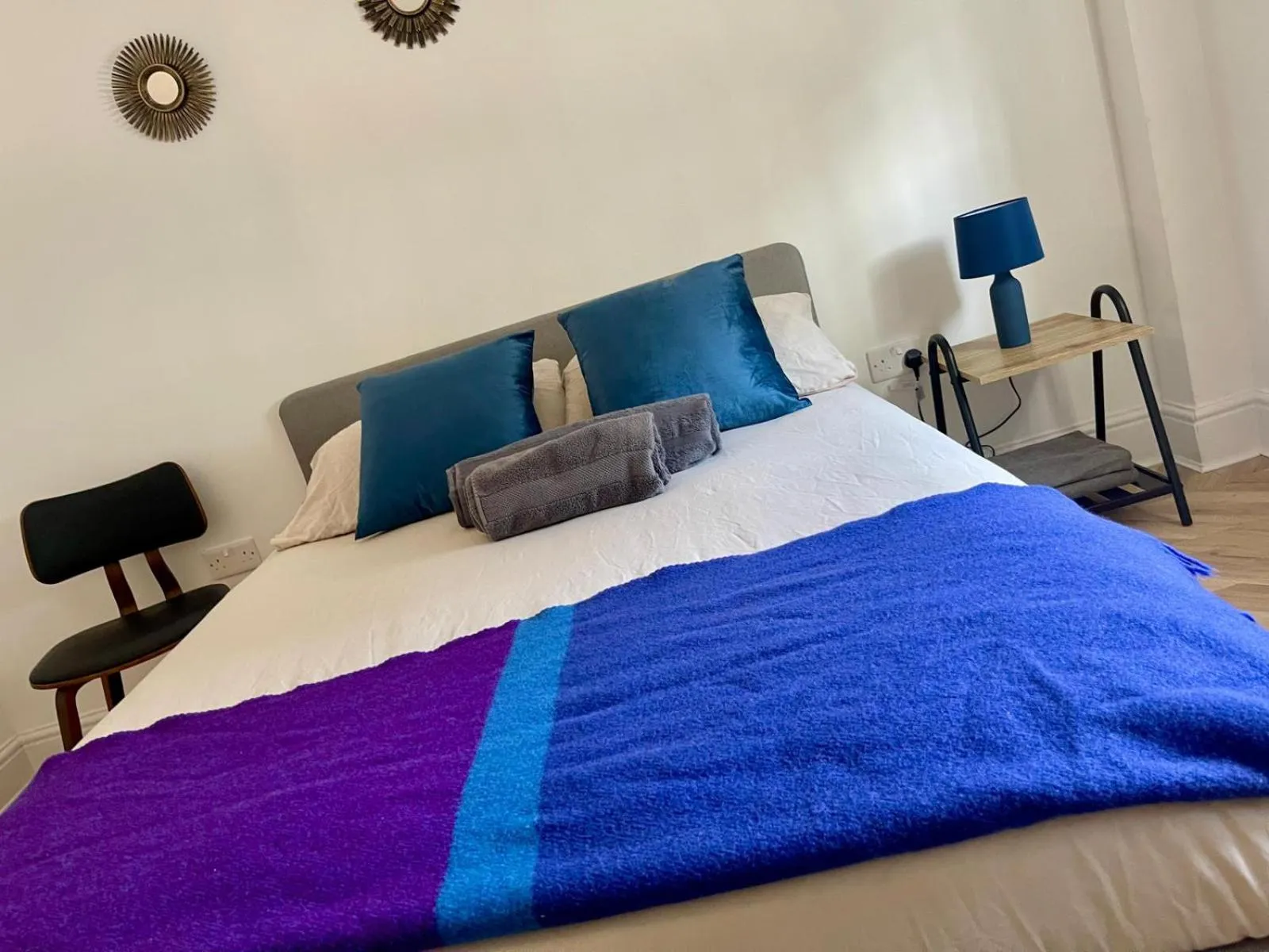 Bedroom, Bed in Dalston Luxe Studios, 10 minutes away from Liverpool Train Station
