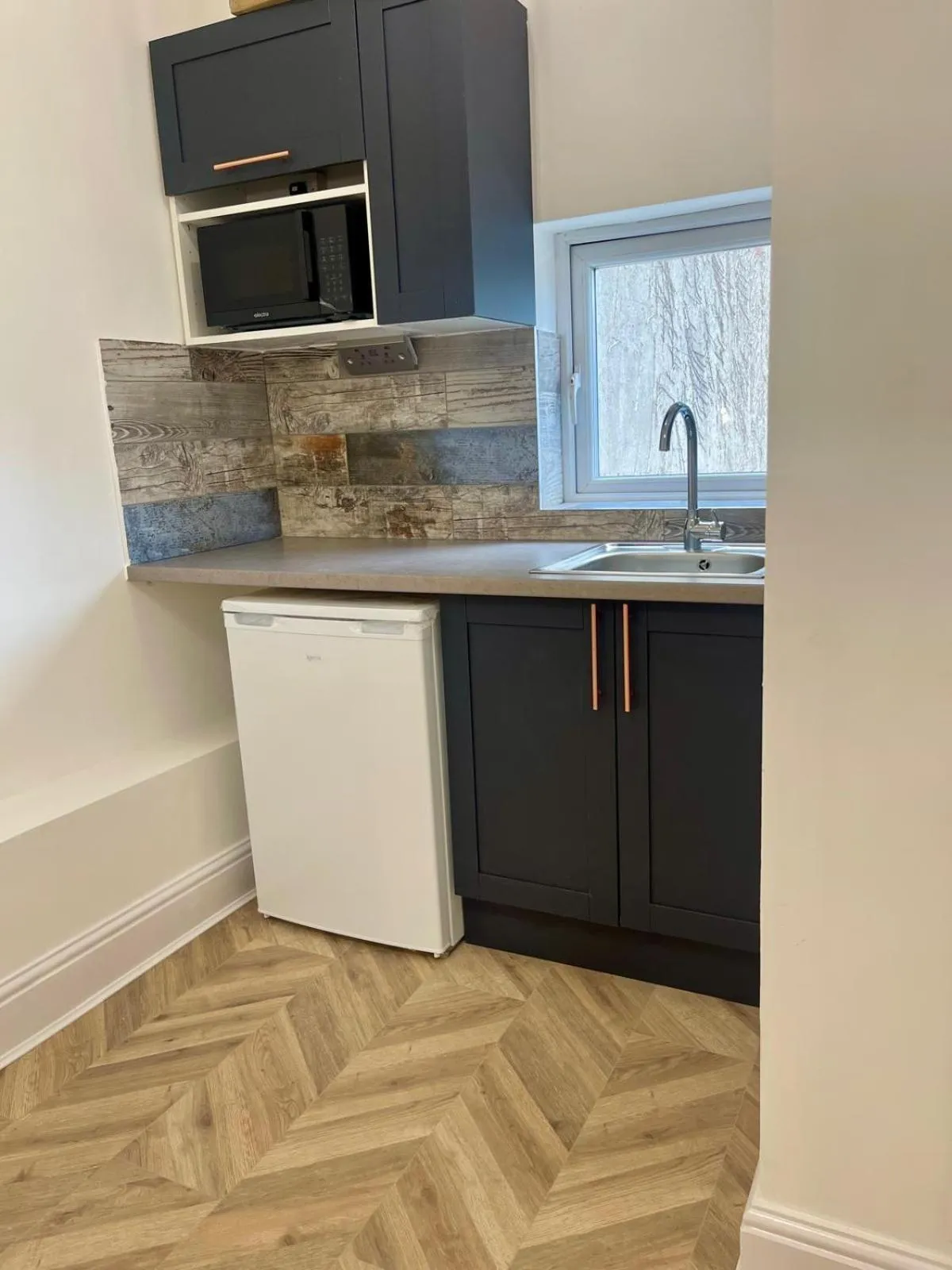 Kitchen or kitchenette in Dalston Luxe Studios, 10 minutes away from Liverpool Train Station