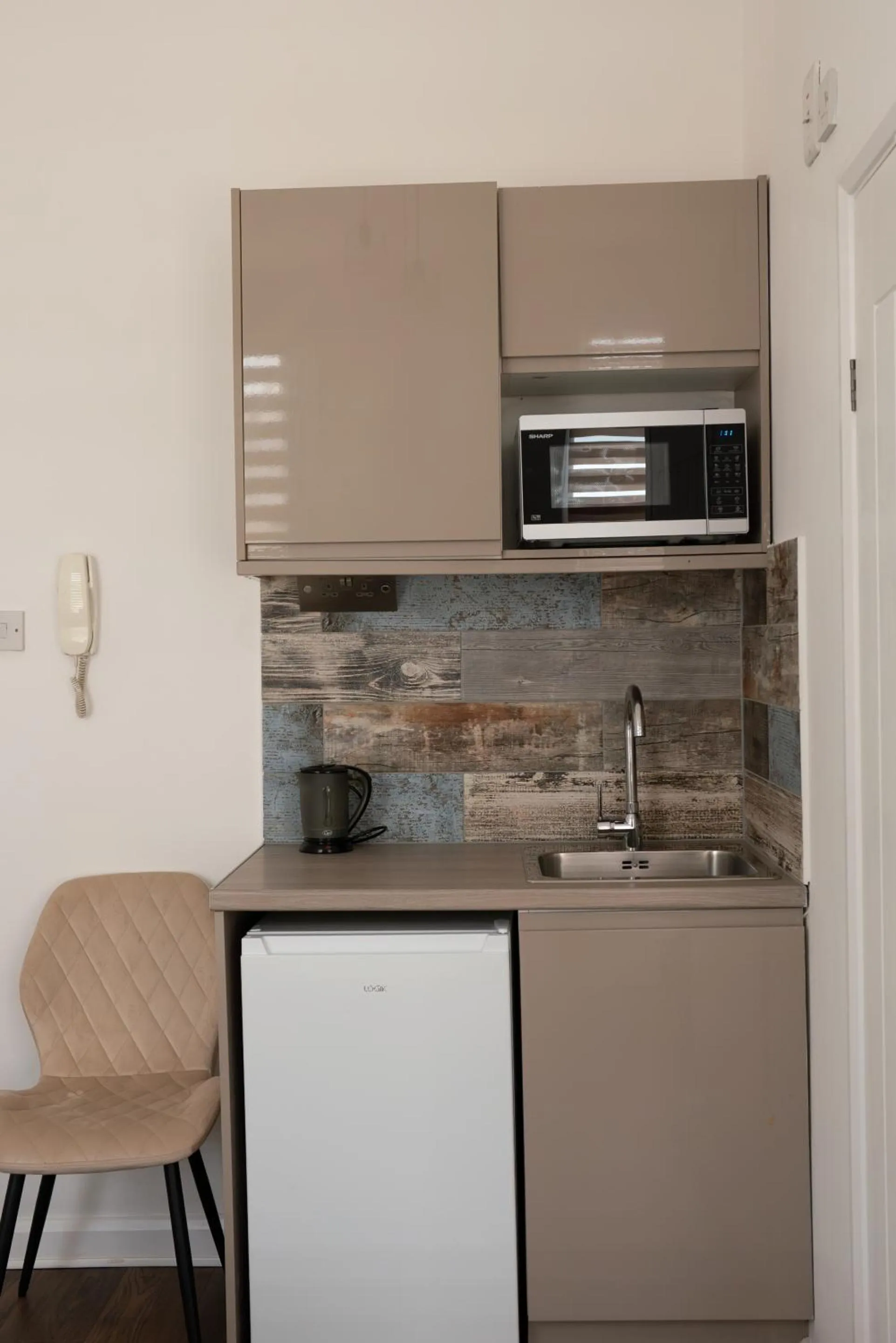 Kitchen or kitchenette in Dalston Luxe Studios, 10 minutes away from Liverpool Train Station