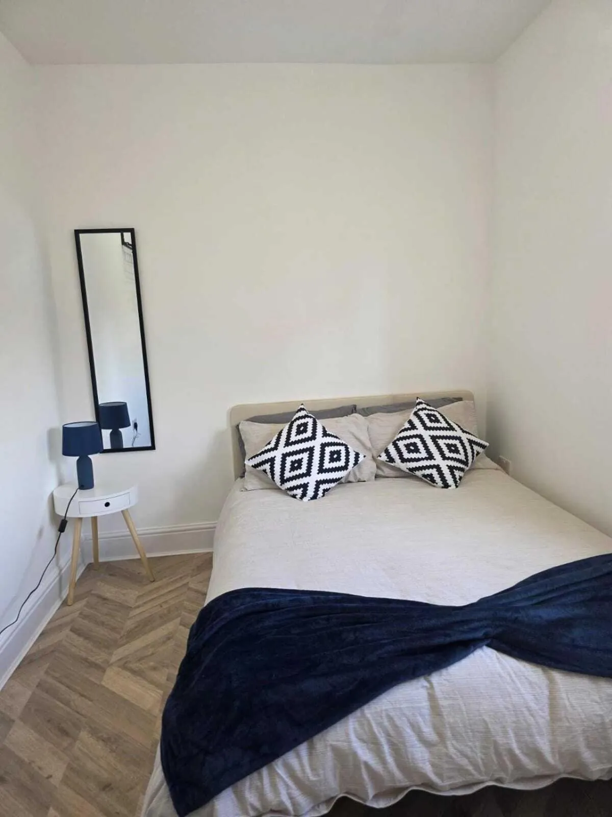 Bedroom, Bed in Dalston Luxe Studios, 10 minutes away from Liverpool Train Station