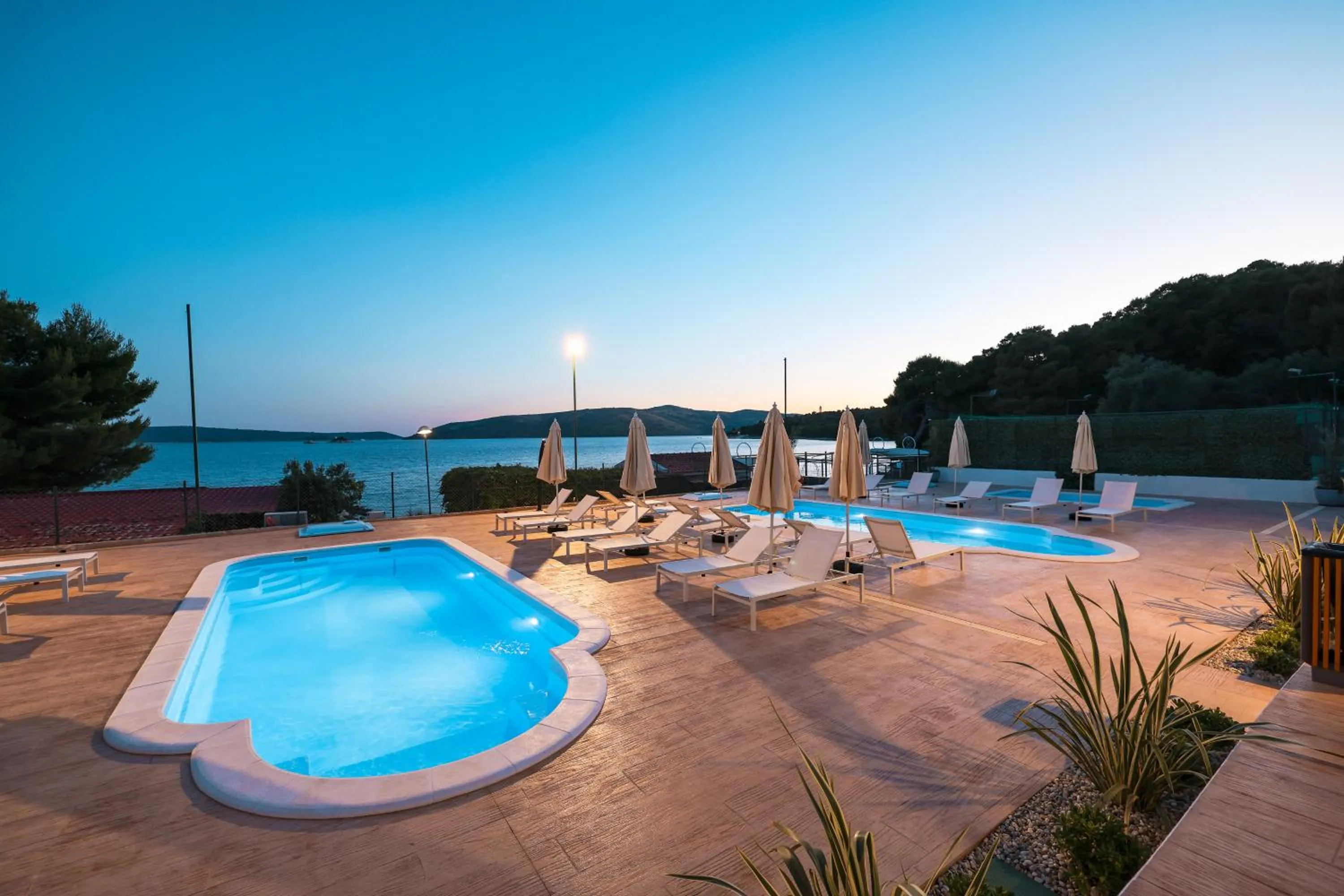 Swimming pool in Apartments Medena