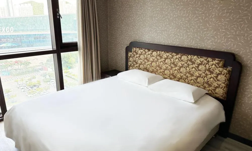 Bed in Centum City Hotel