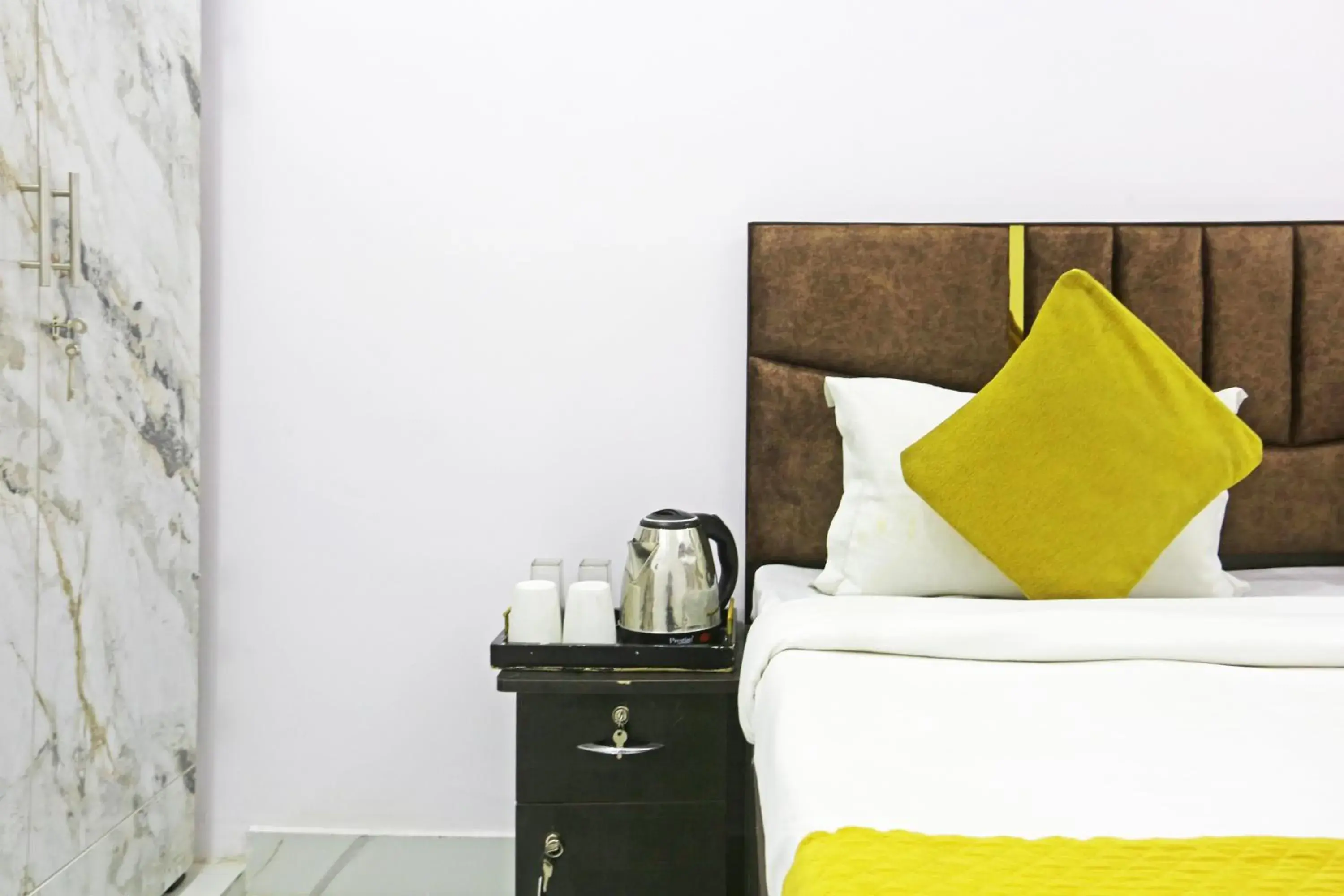 Deluxe Room in Twamev Residency Deluxe Room in Twamev Residency