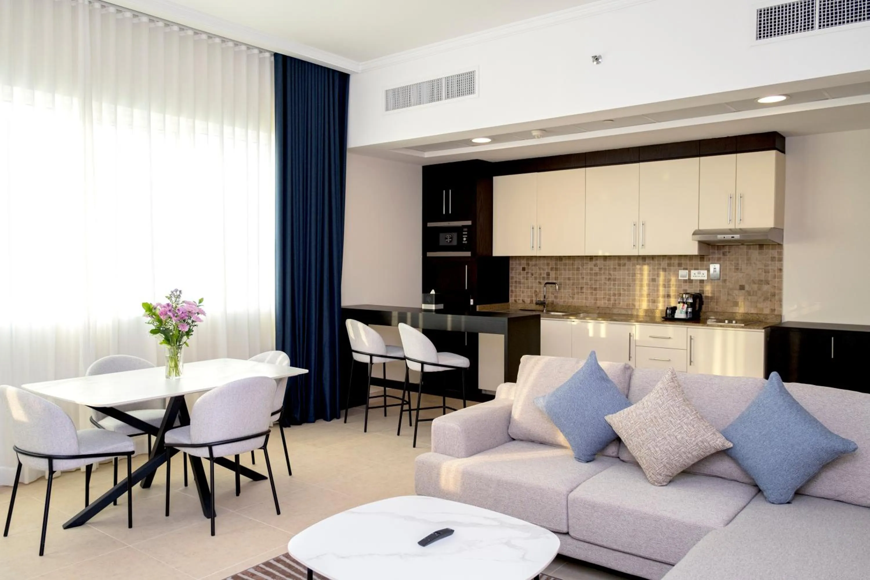 Kitchen or kitchenette in Jannah Executive Hotel Apartments