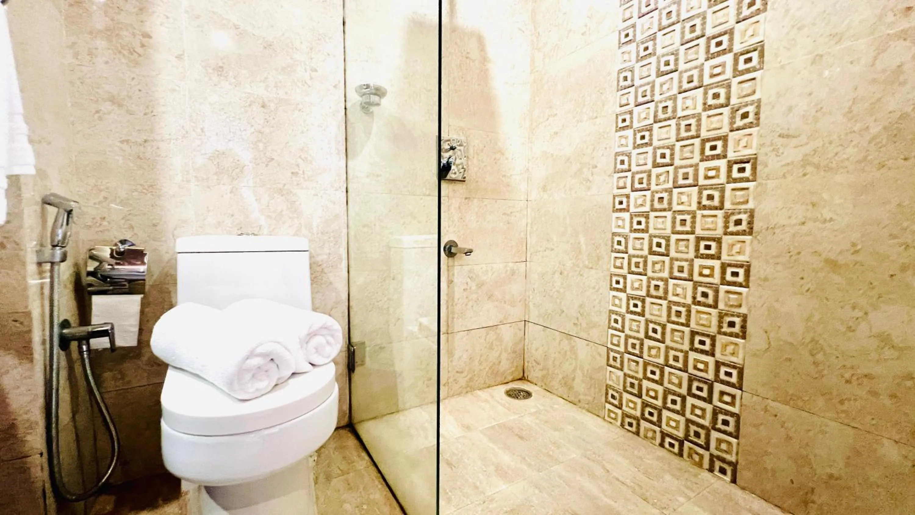 Toilet in BluO Amani Vagator - Boutique Hotel Goa