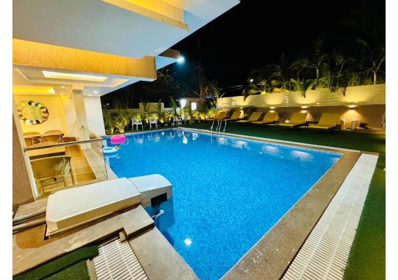 Swimming pool in BluO Amani Vagator - Boutique Hotel Goa