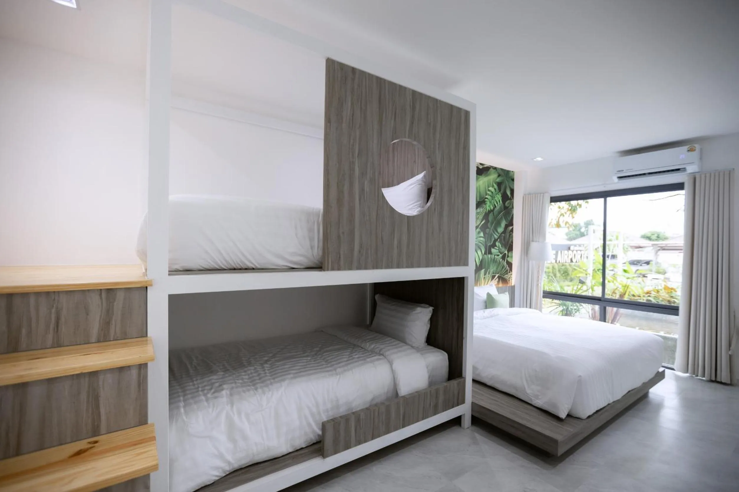 Photo of the whole room, Bed in Tree Airport Hotel Hatyai