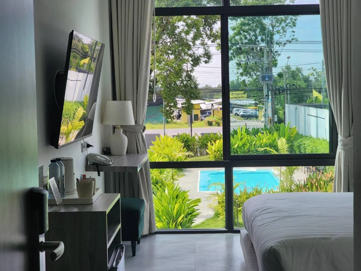 Bed in Tree Airport Hotel Hatyai