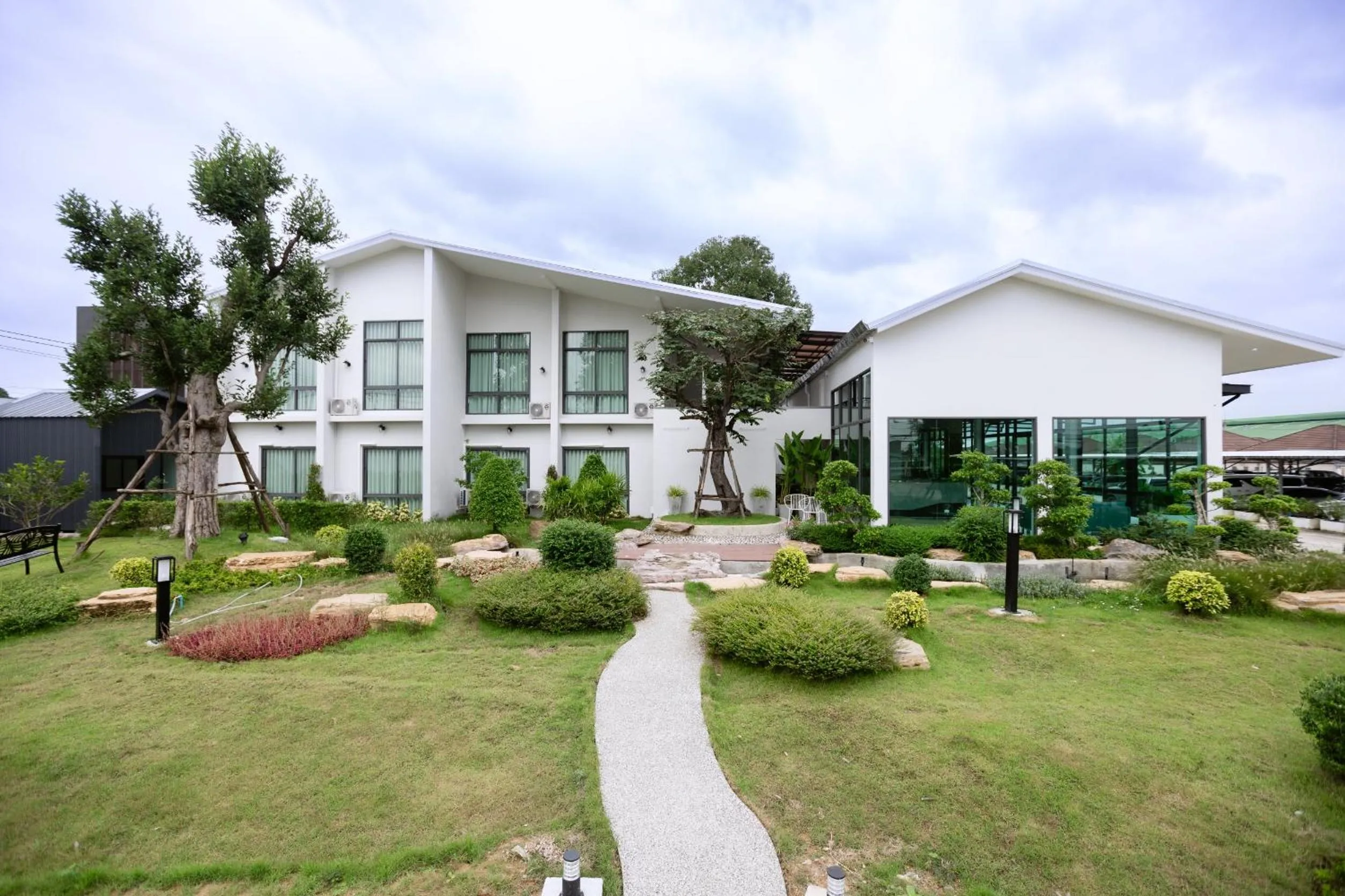 Property building in Tree Airport Hotel Hatyai