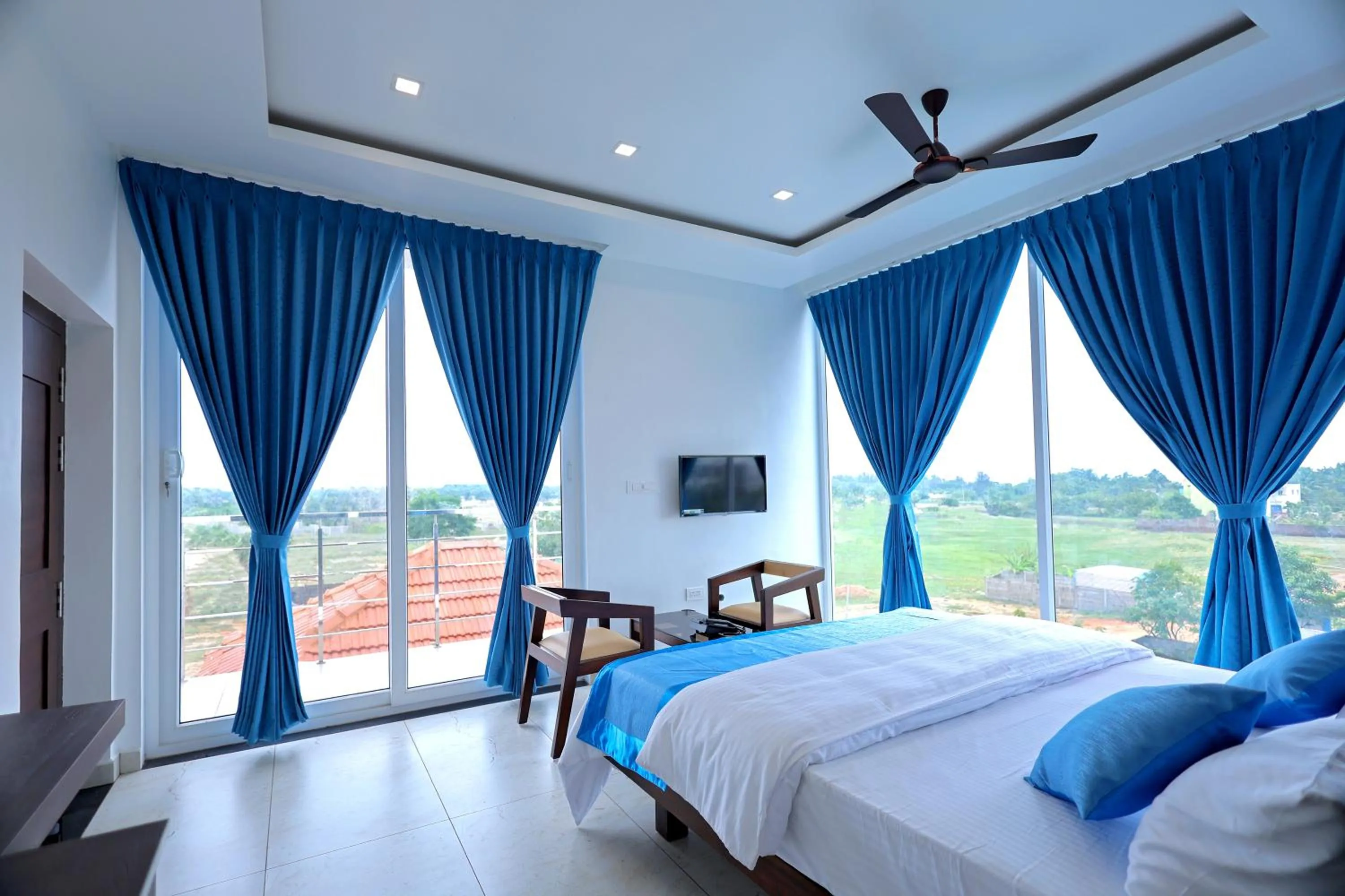 Anglo Resort