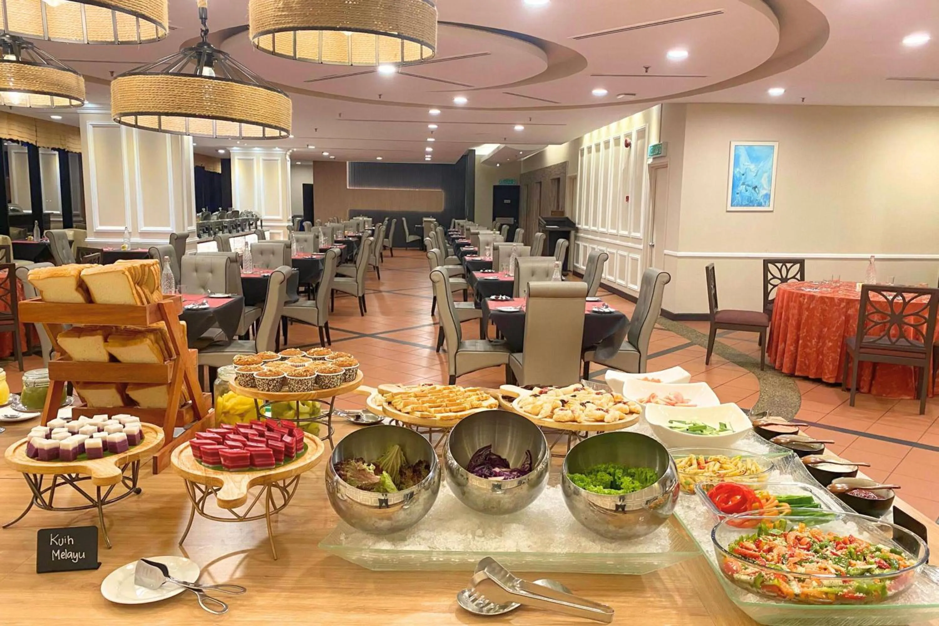 Restaurant/places to eat in Howard Johnson By Wyndham Kuala Lumpur 118