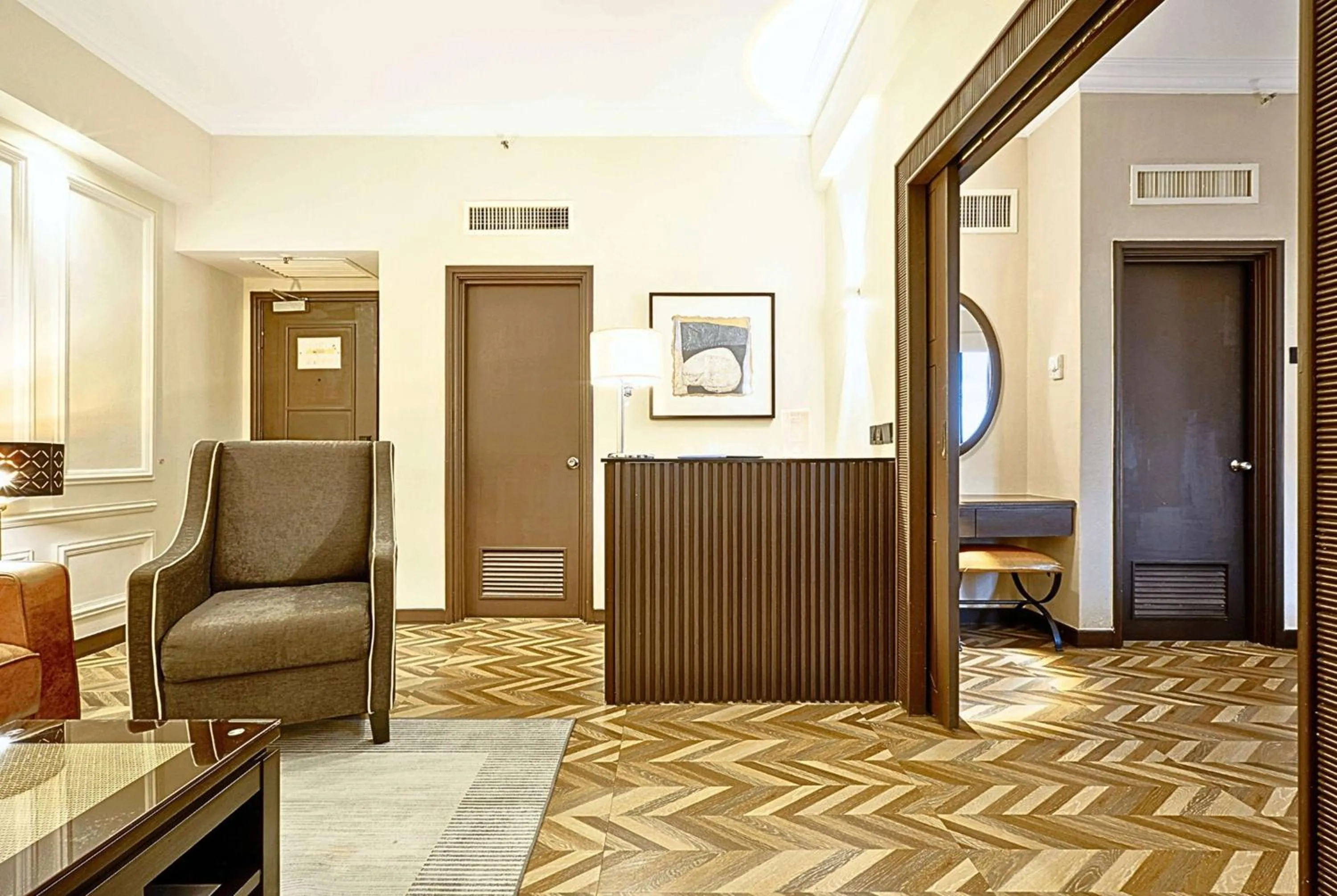 Photo of the whole room in Howard Johnson By Wyndham Kuala Lumpur 118