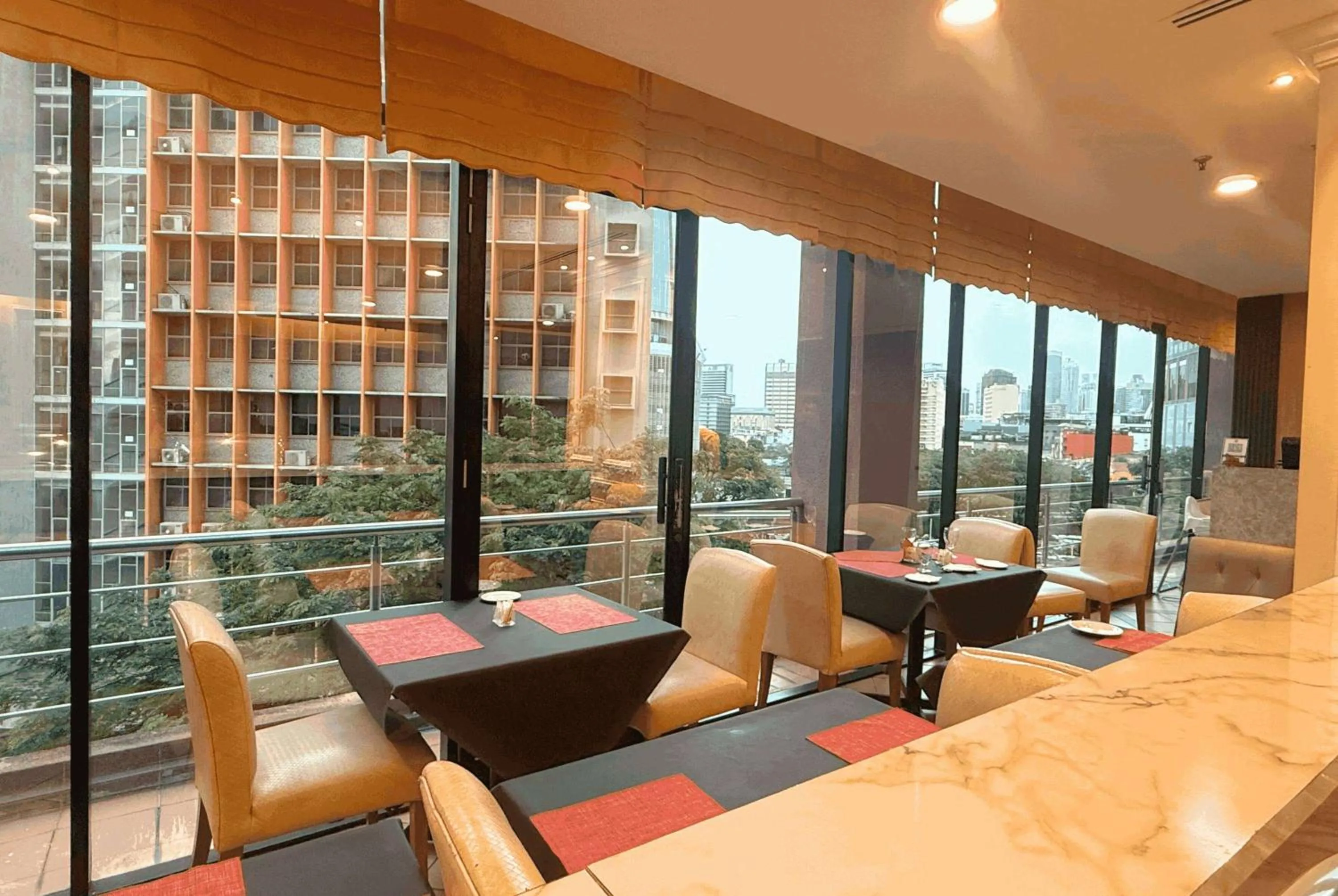 Restaurant/places to eat in Howard Johnson By Wyndham Kuala Lumpur 118