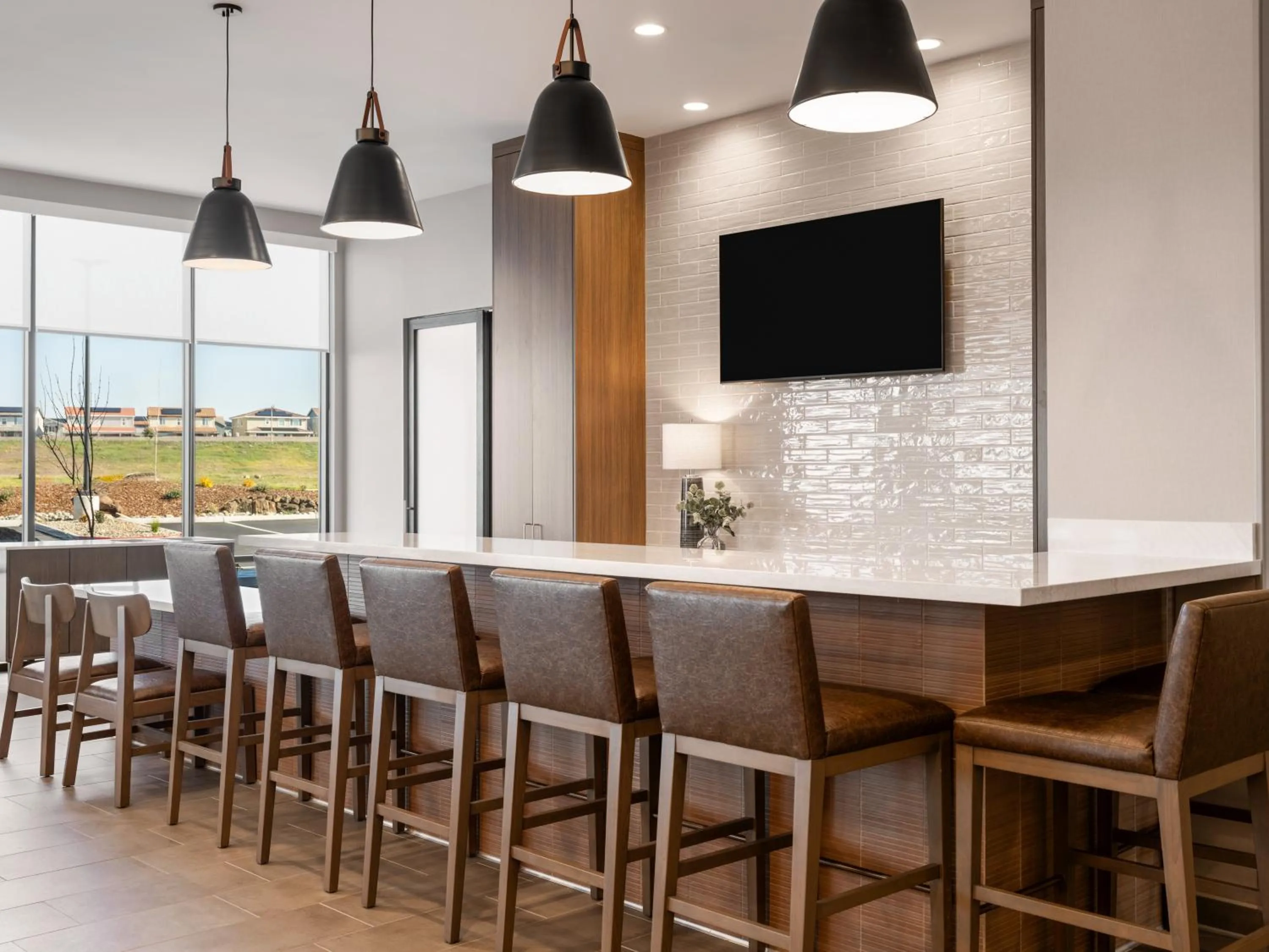 Restaurant/places to eat in La Quinta Inn and Suites by Wyndham Lincoln