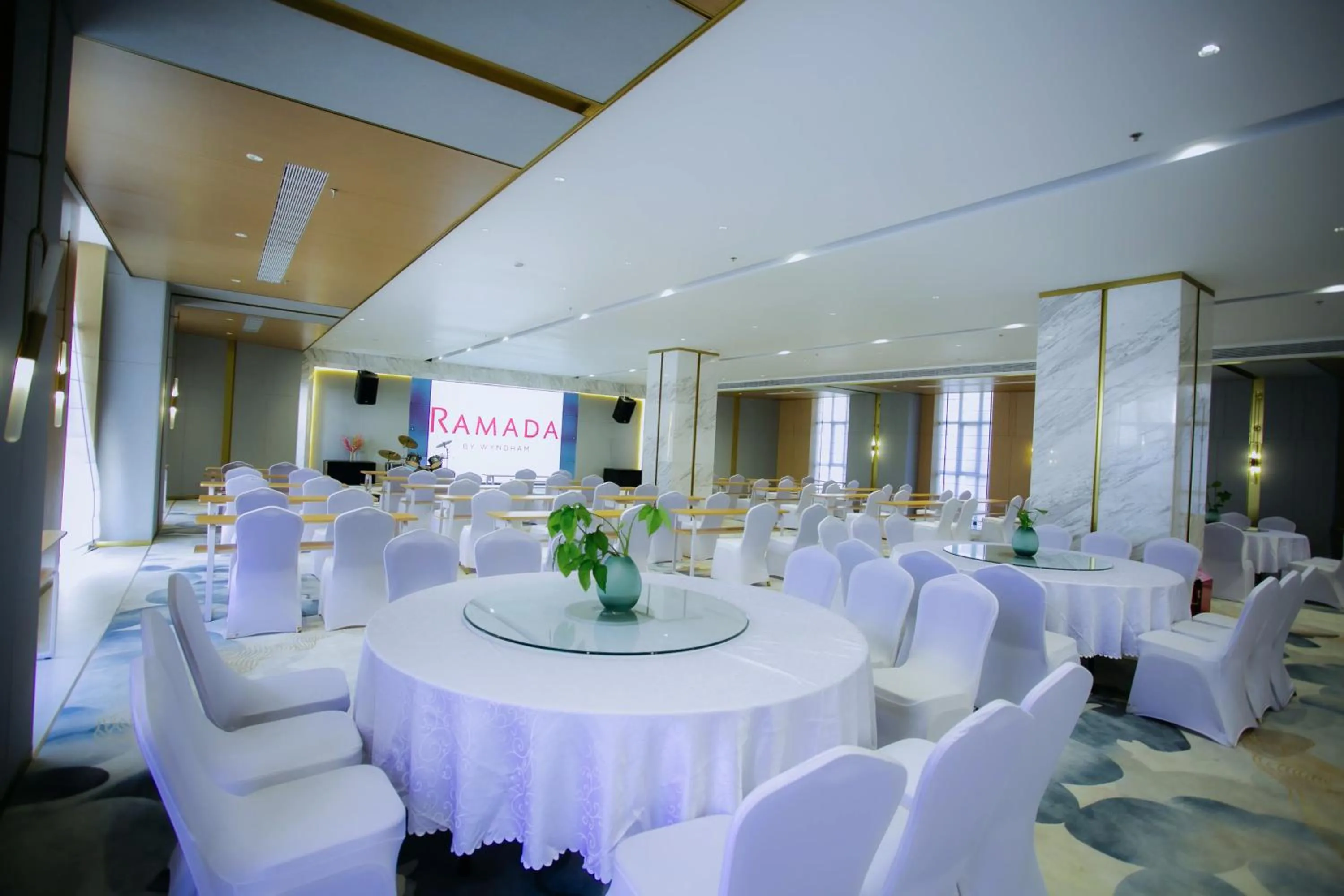 Area and facilities in Ramada by Wyndham Vientiane Central