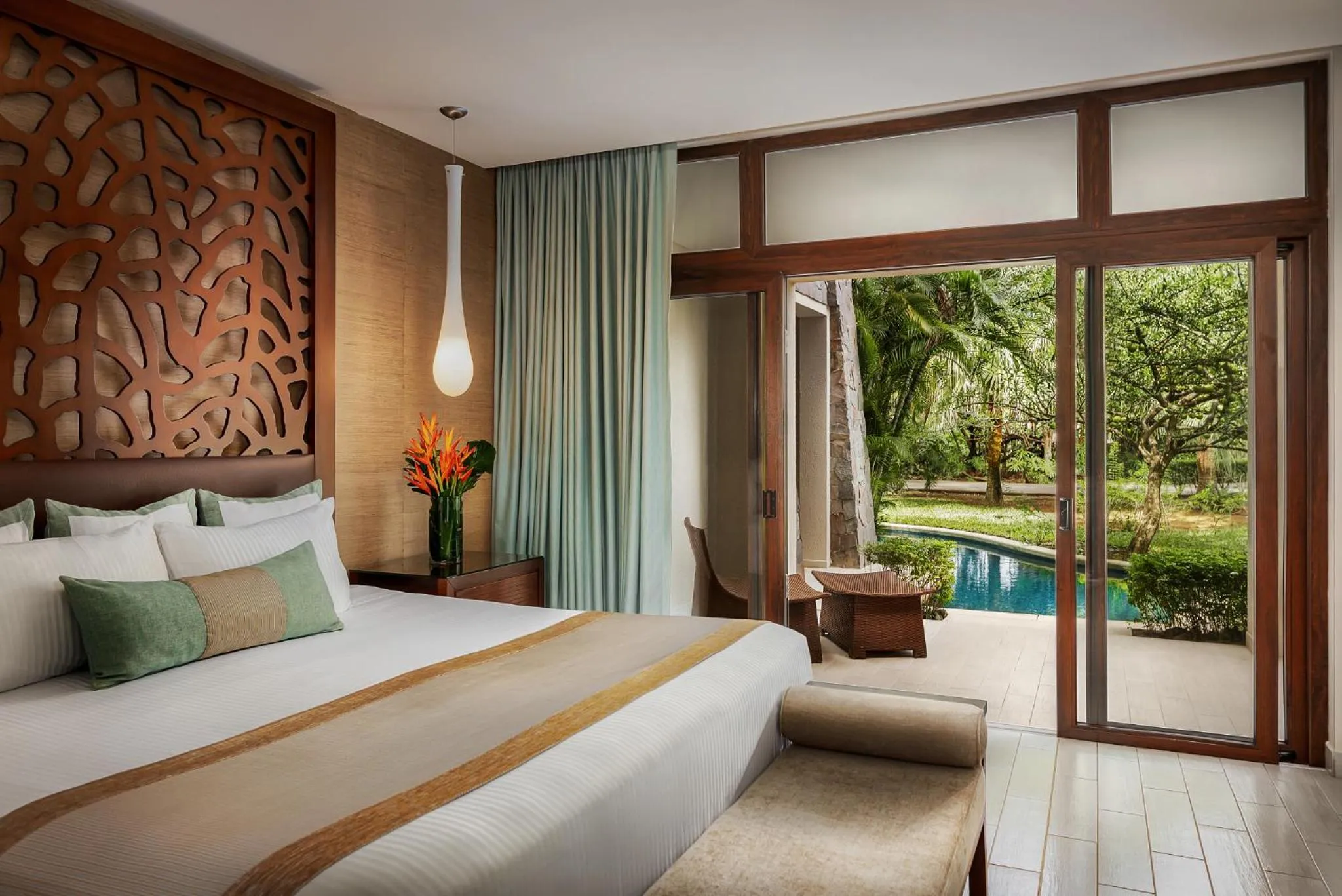 Swimming pool in Dreams Las Mareas All Inclusive