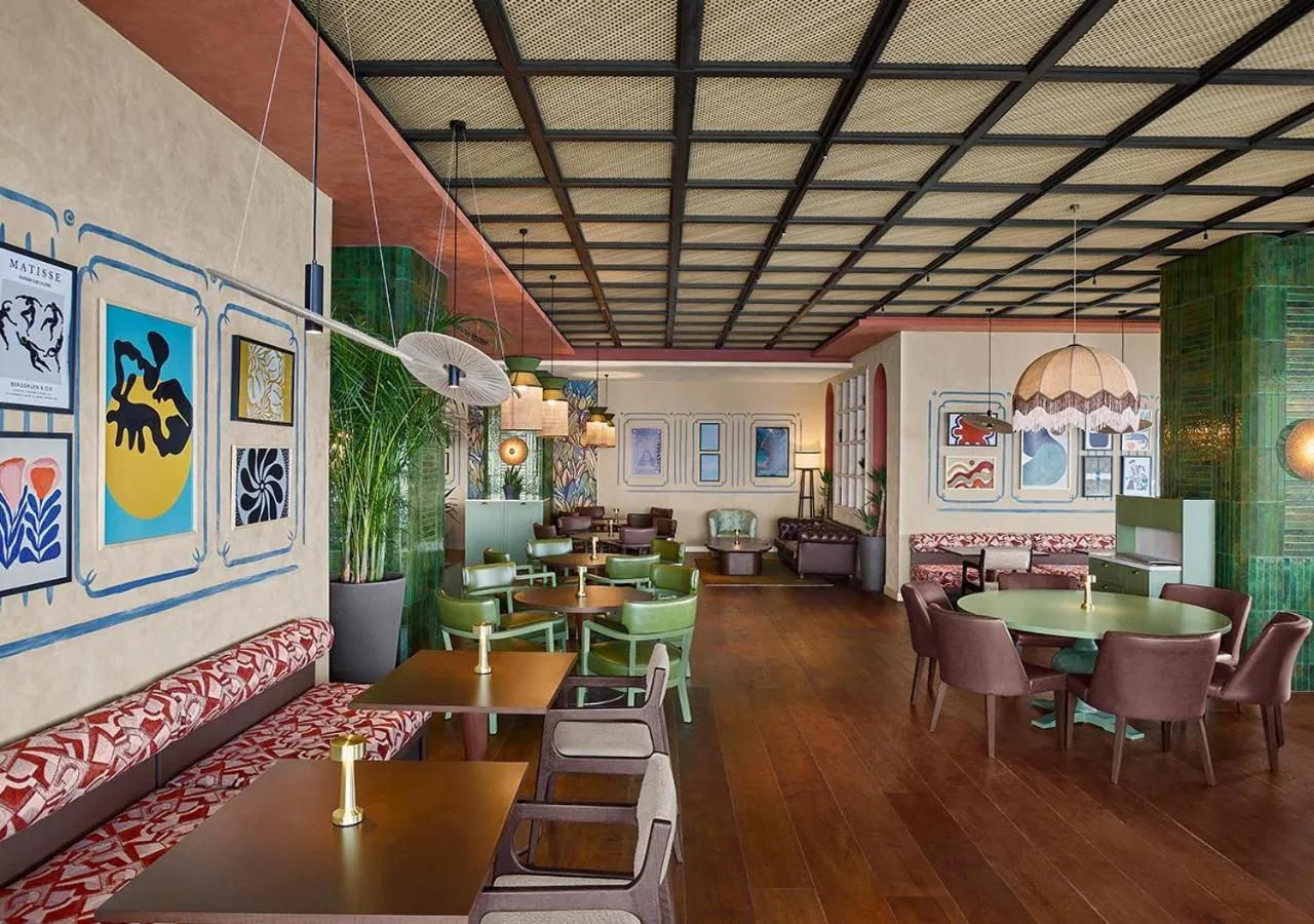 Restaurant/places to eat in Akra Antalya